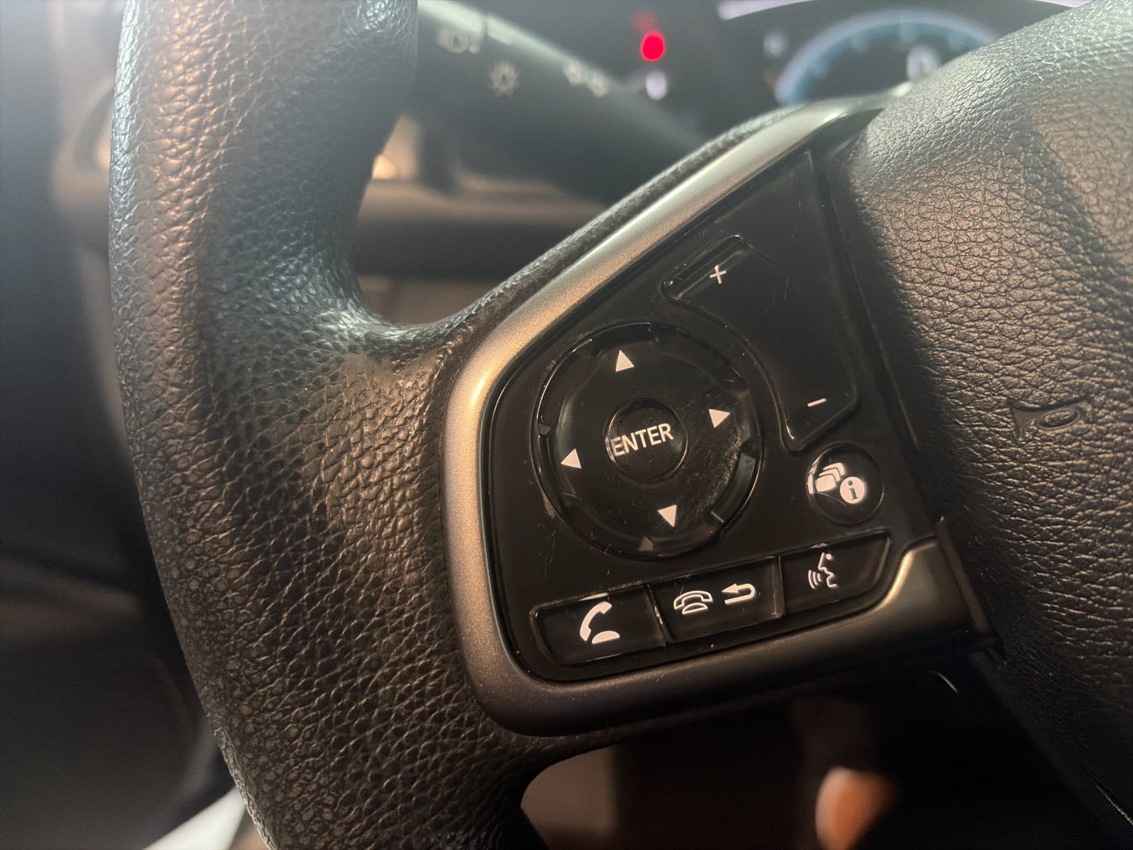 Used 2020 Polished Metal Metallic Honda LX image 28