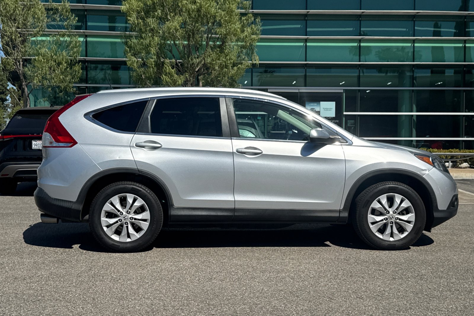 Used 2013 White Diamond Pearl Honda EX-L image 4