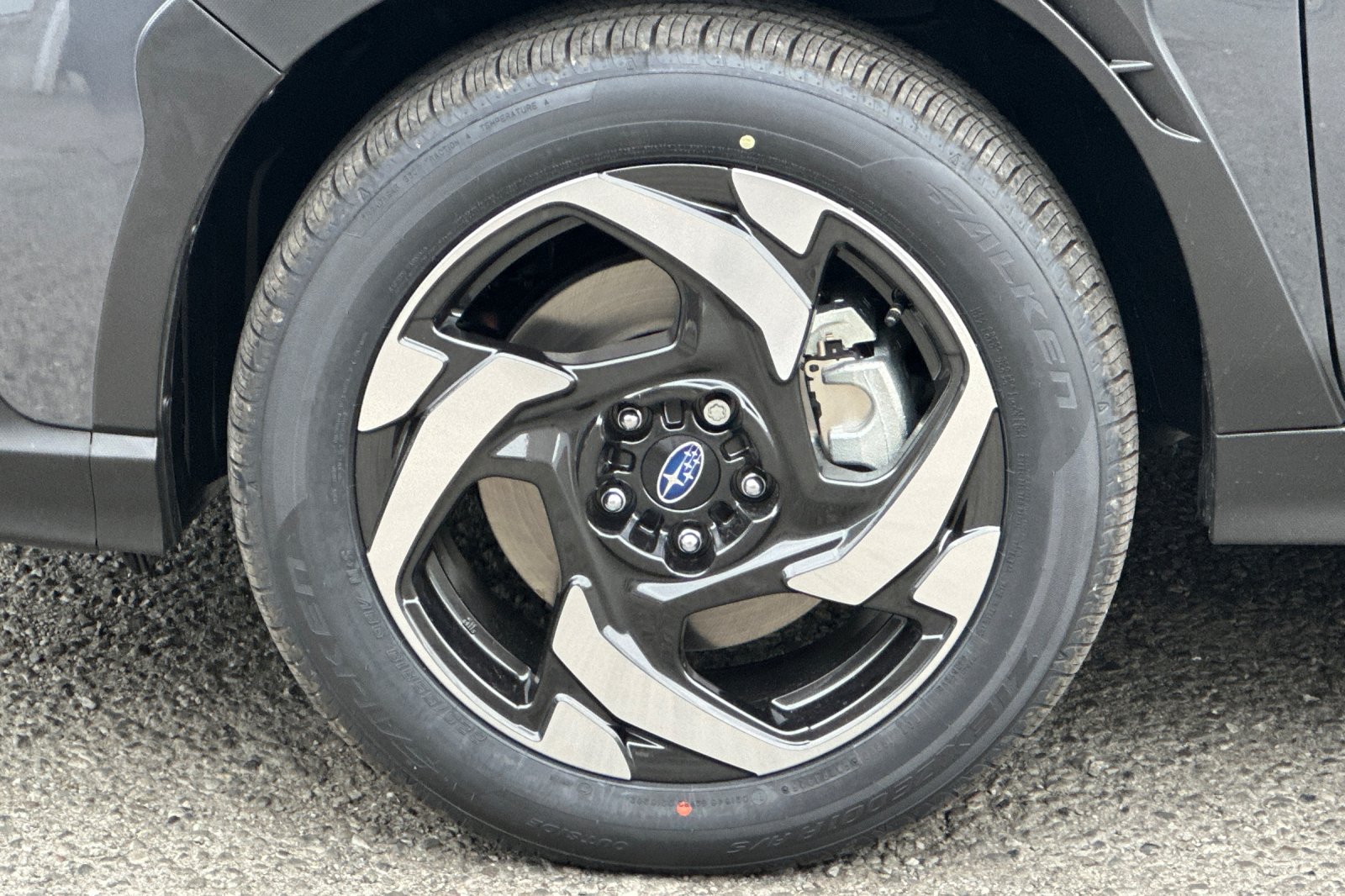 New 2026 MAGNETITE GRAY PEARL Subaru Limited Hybrid image 34