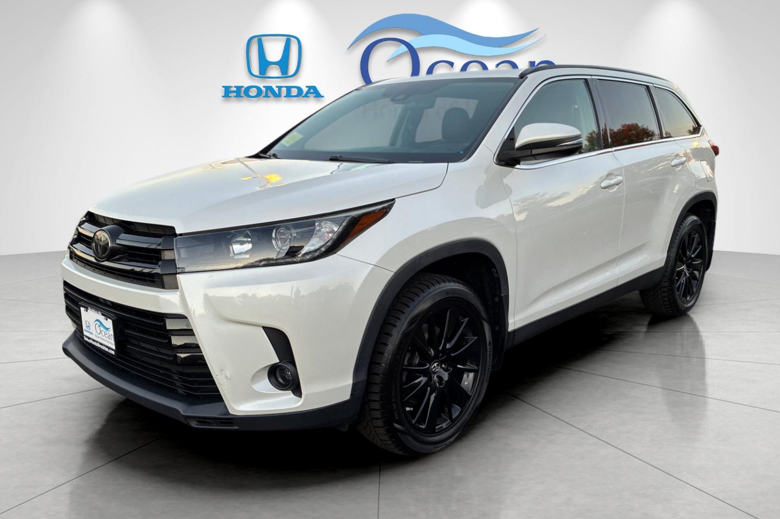 Used 2019 Blizzard Pearl Toyota SE image 7