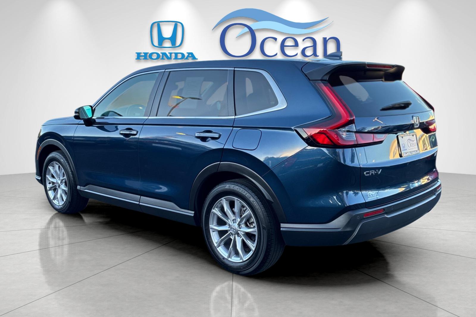 Used 2024 Canyon River Blue Metallic Honda EX-L image 5