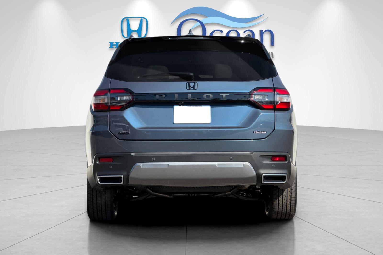 New 2026 Smoke Honda Touring image 4