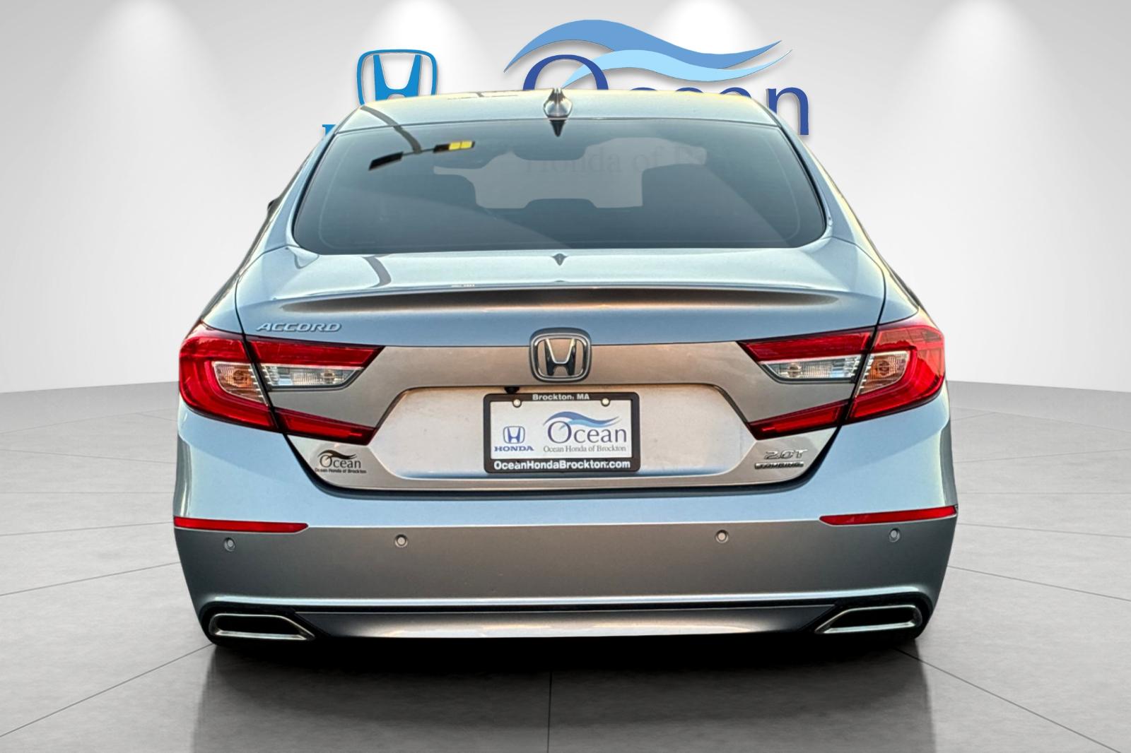 Used 2021 Lunar Silver Metallic Honda Touring 2.0T image 4