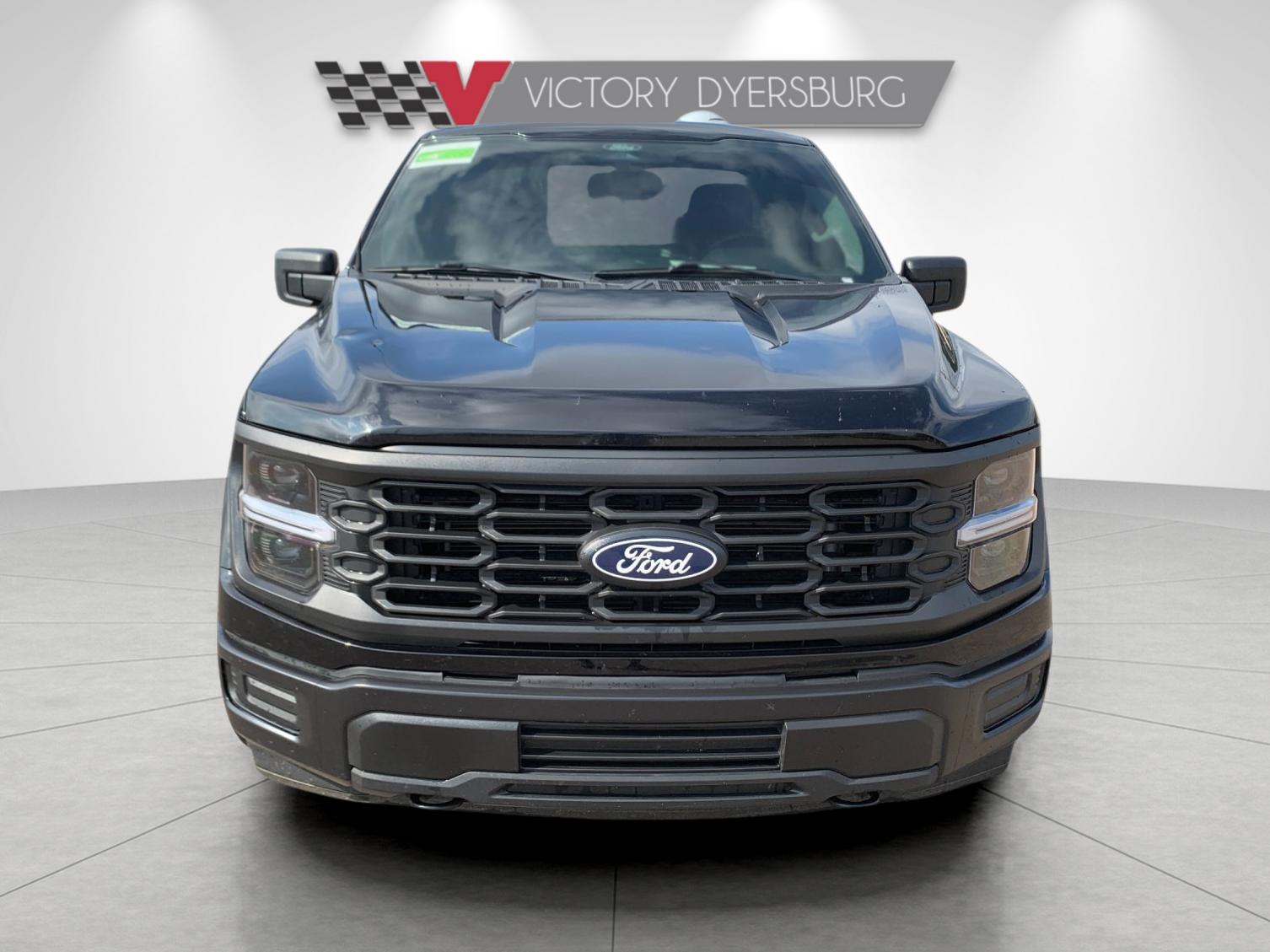 Used 2025 Black Ford XL image 9
