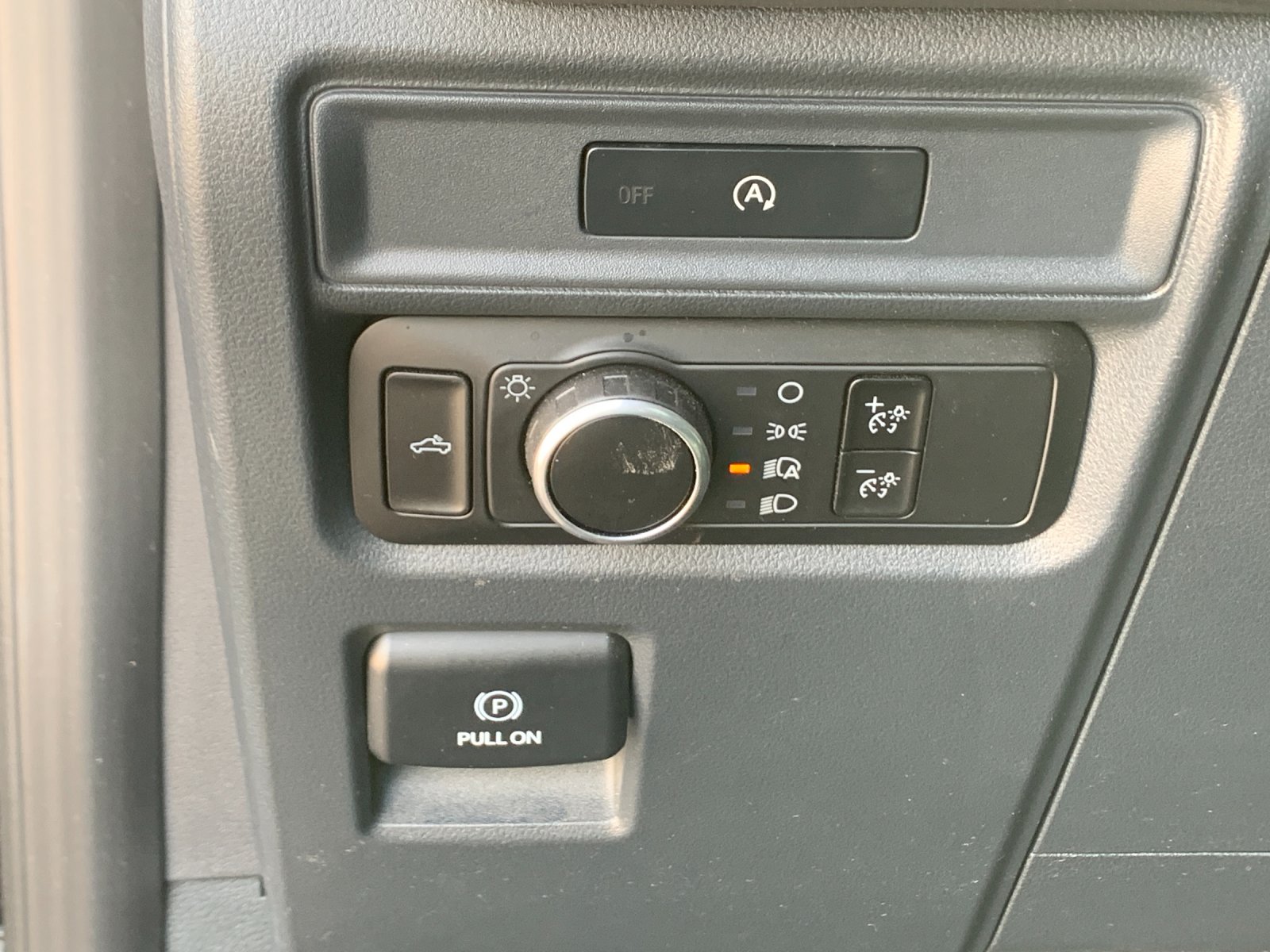 Used 2025 Black Ford XL image 28