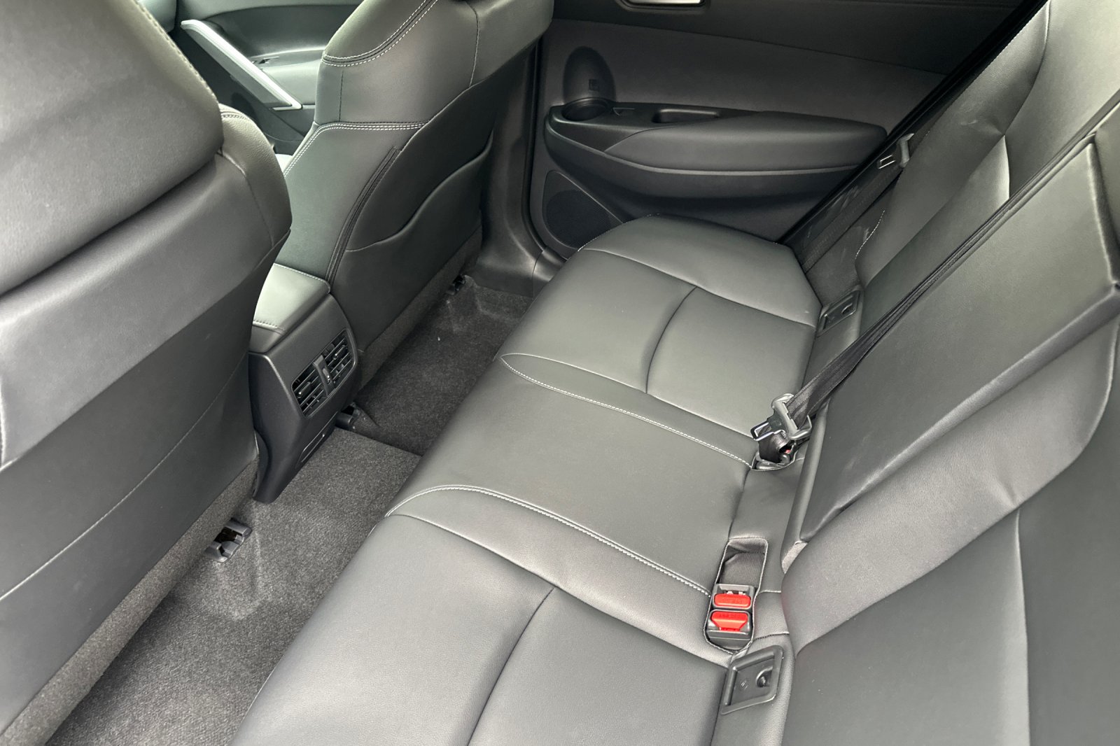 New 2026 Sonic Silver Toyota XLE image 11