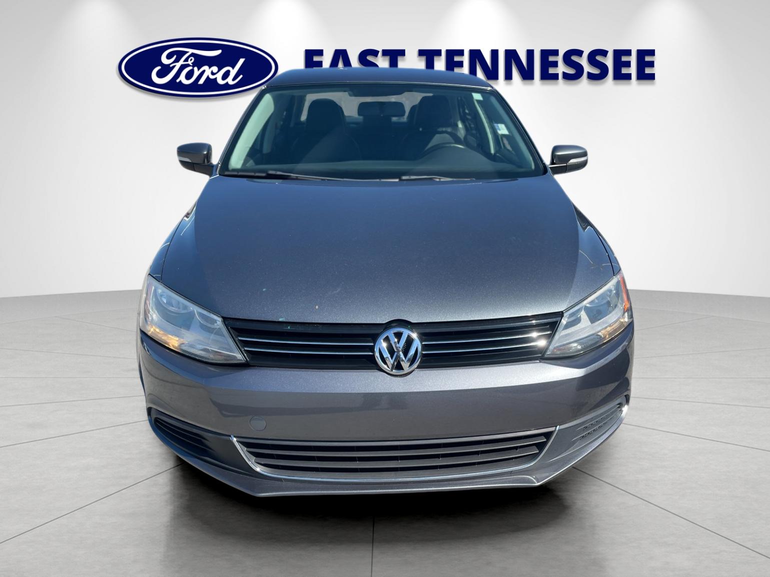 Used 2013 Gray Volkswagen 2.5L SE image 9