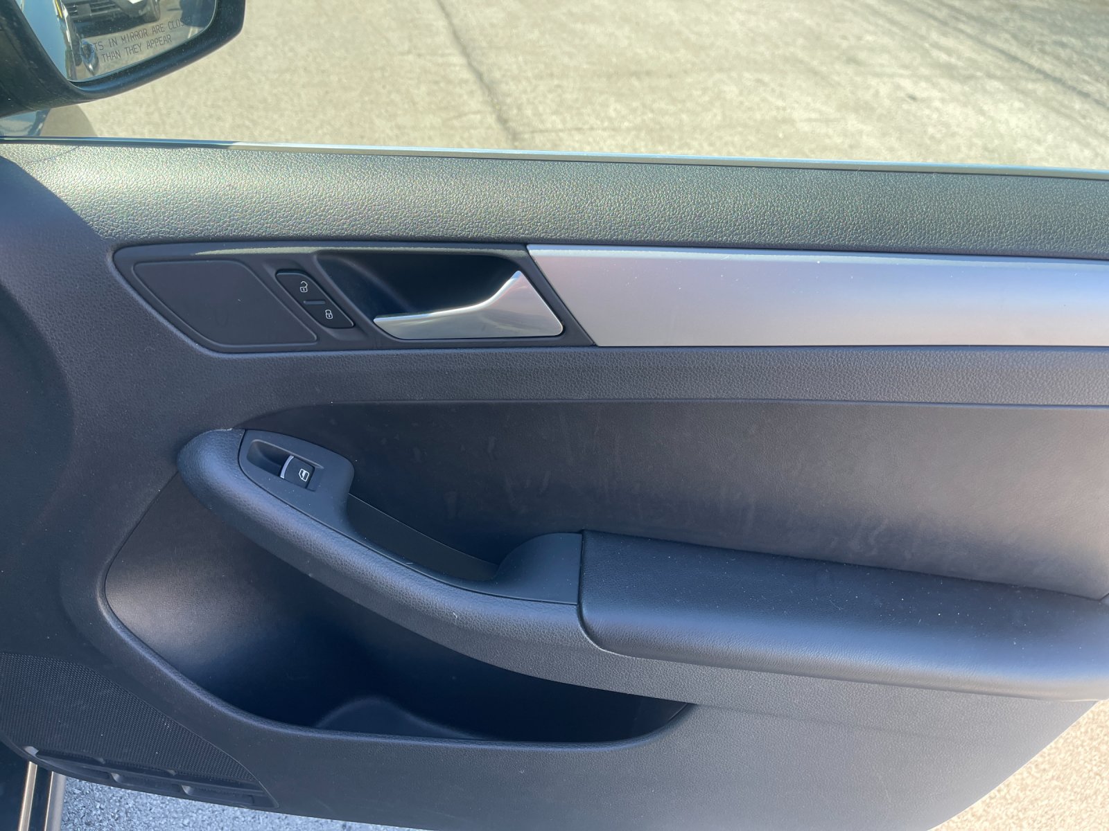 Used 2013 Gray Volkswagen 2.5L SE image 19
