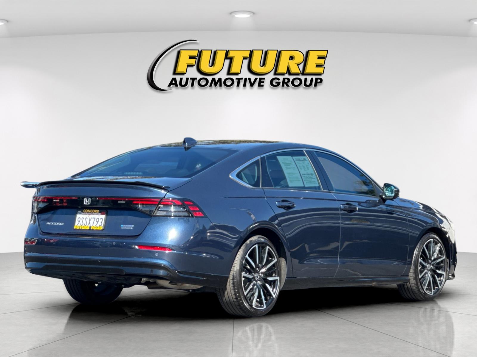 Used 2025 Blue Honda Touring image 3