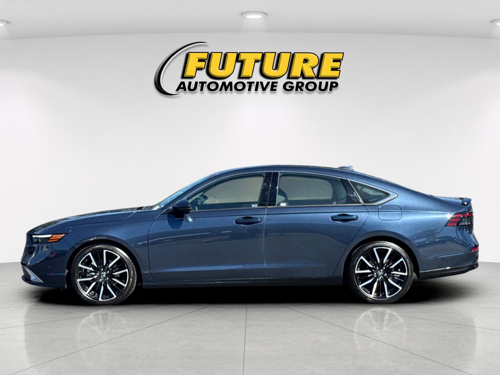 Used 2025 Blue Honda Touring image 6