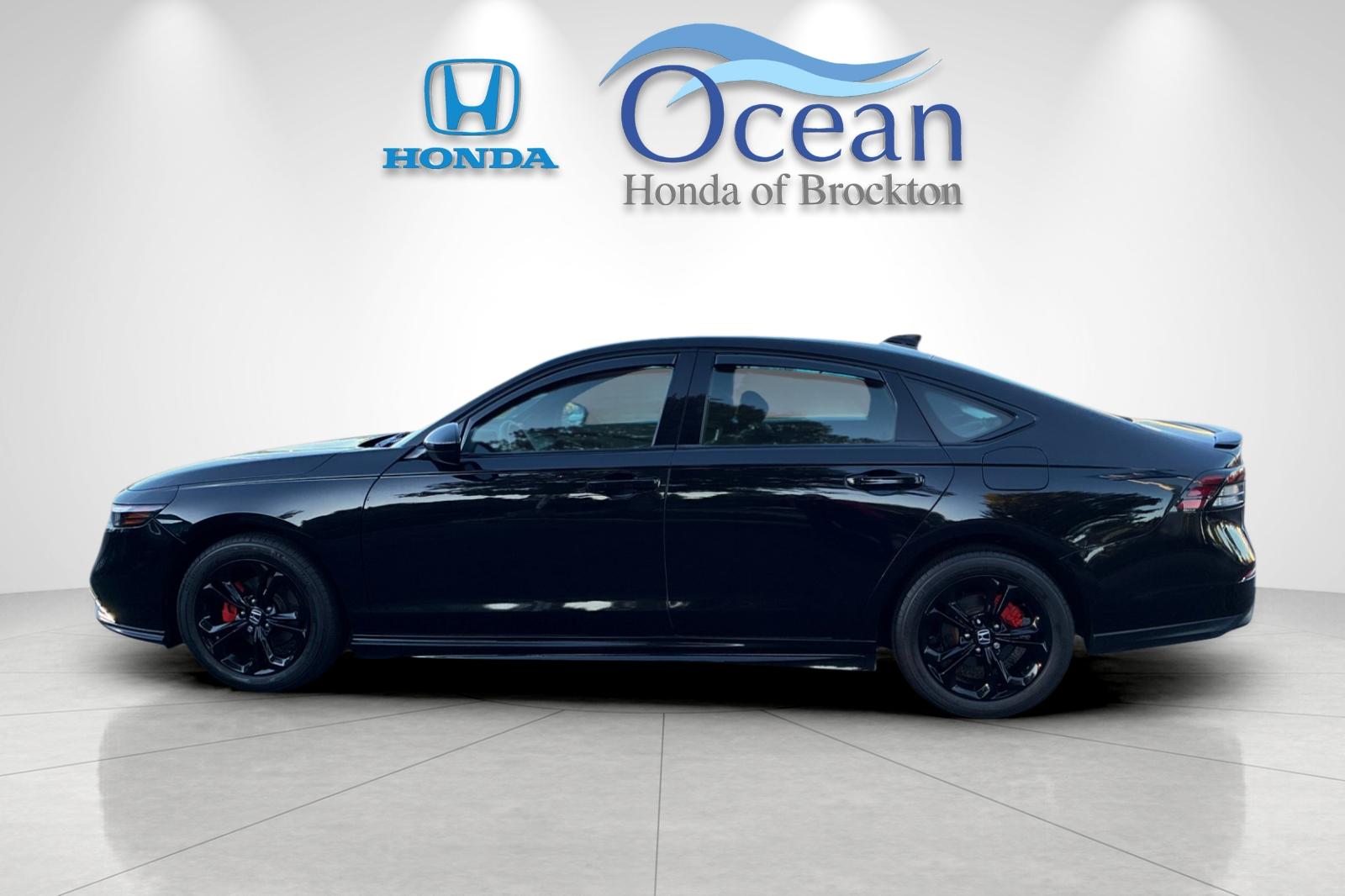 Used 2023 Crystal Black Pearl Honda EX image 6