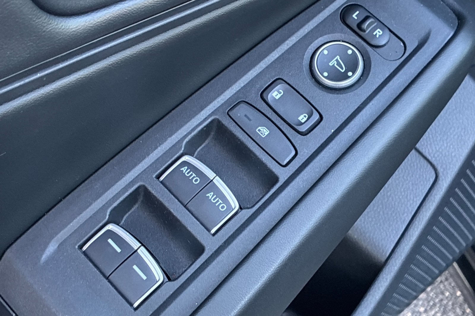 Used 2023 Crystal Black Pearl Honda EX image 13