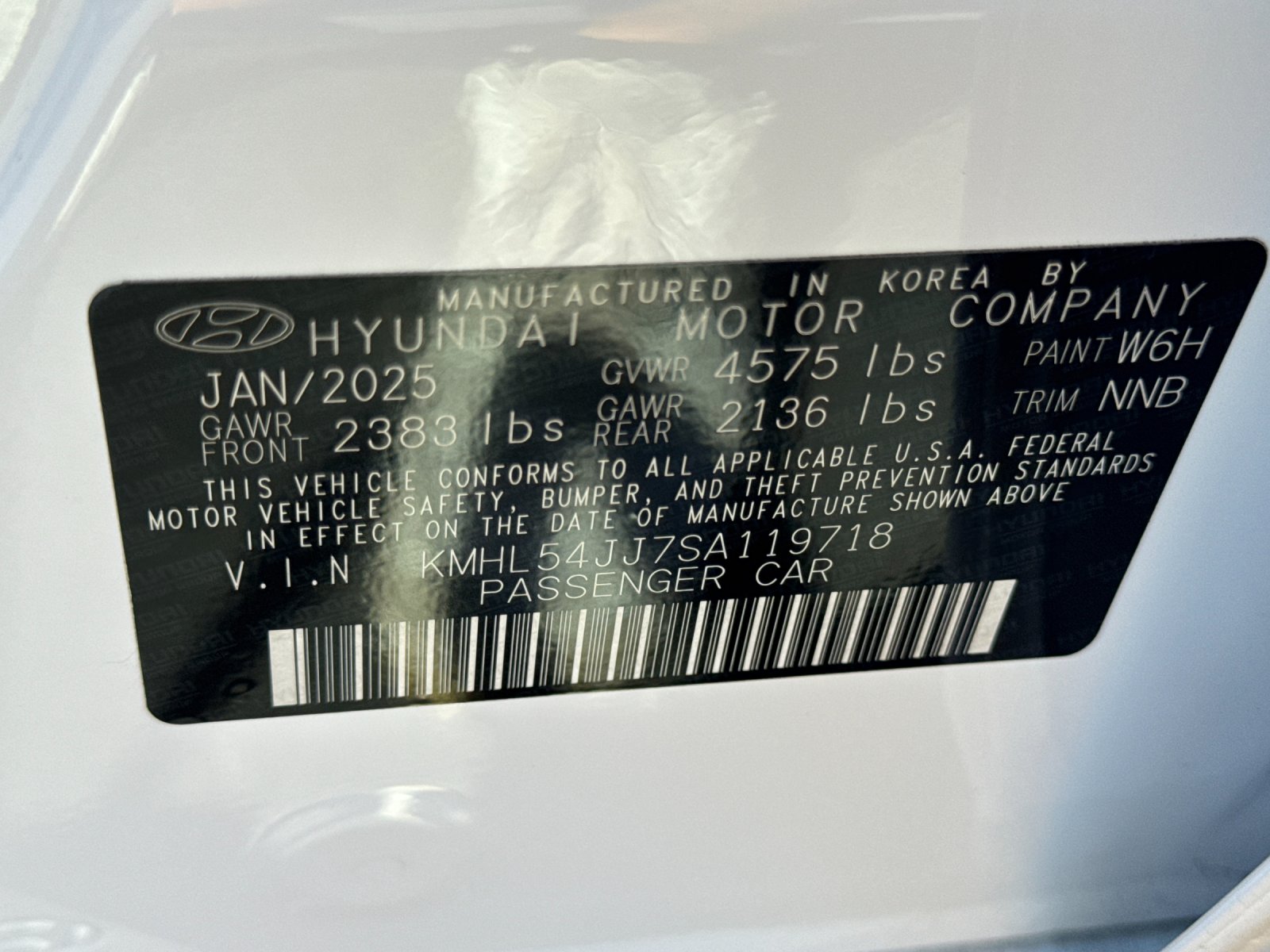 Used 2025 White Hyundai Limited image 27