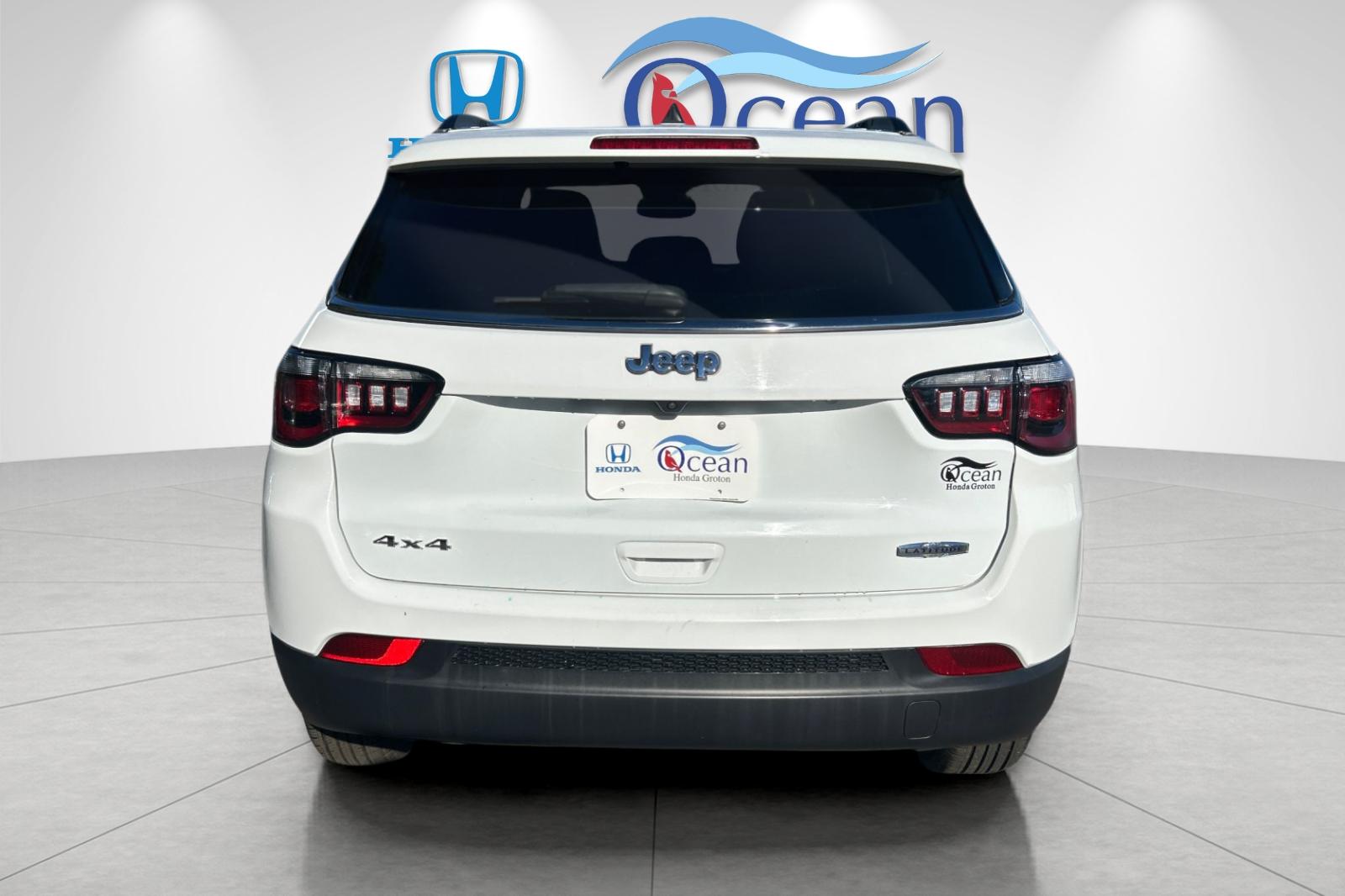 Used 2024 Bright White Clearcoat Jeep Latitude image 4