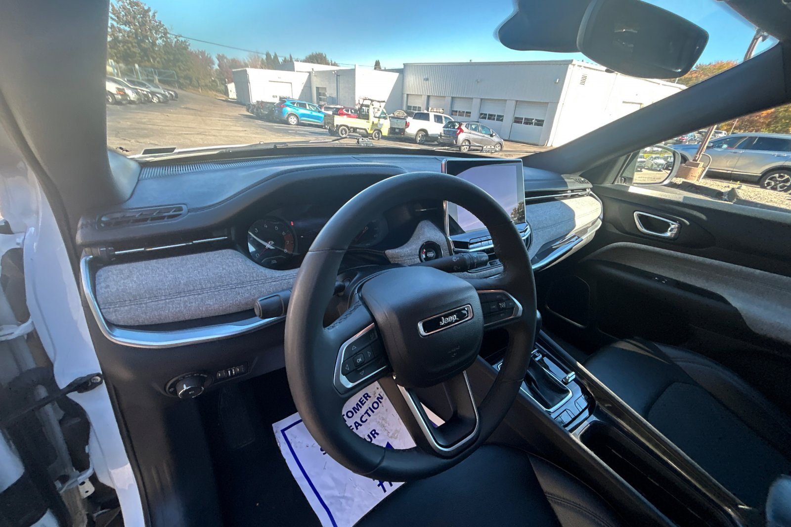 Used 2024 Bright White Clearcoat Jeep Latitude image 9