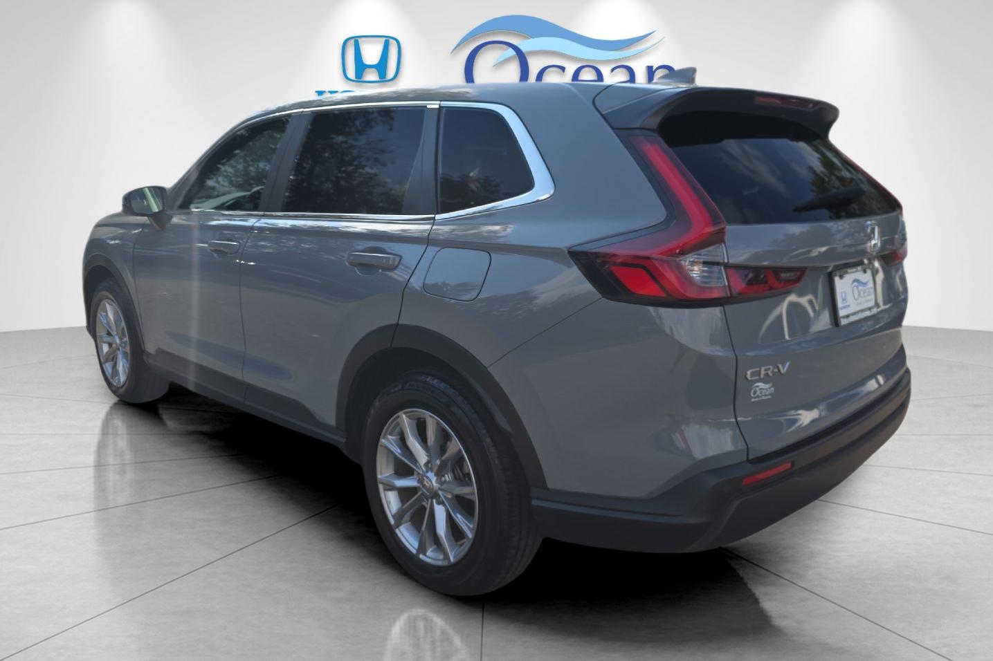 Used 2023 Urban Gray Pearl Honda EX-L image 5