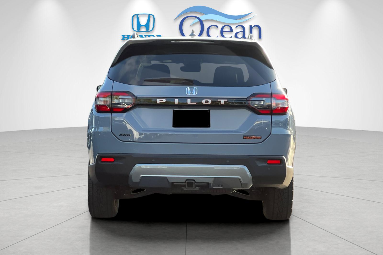 New 2026 Sonic Gray Pearl Honda TrailSport image 4