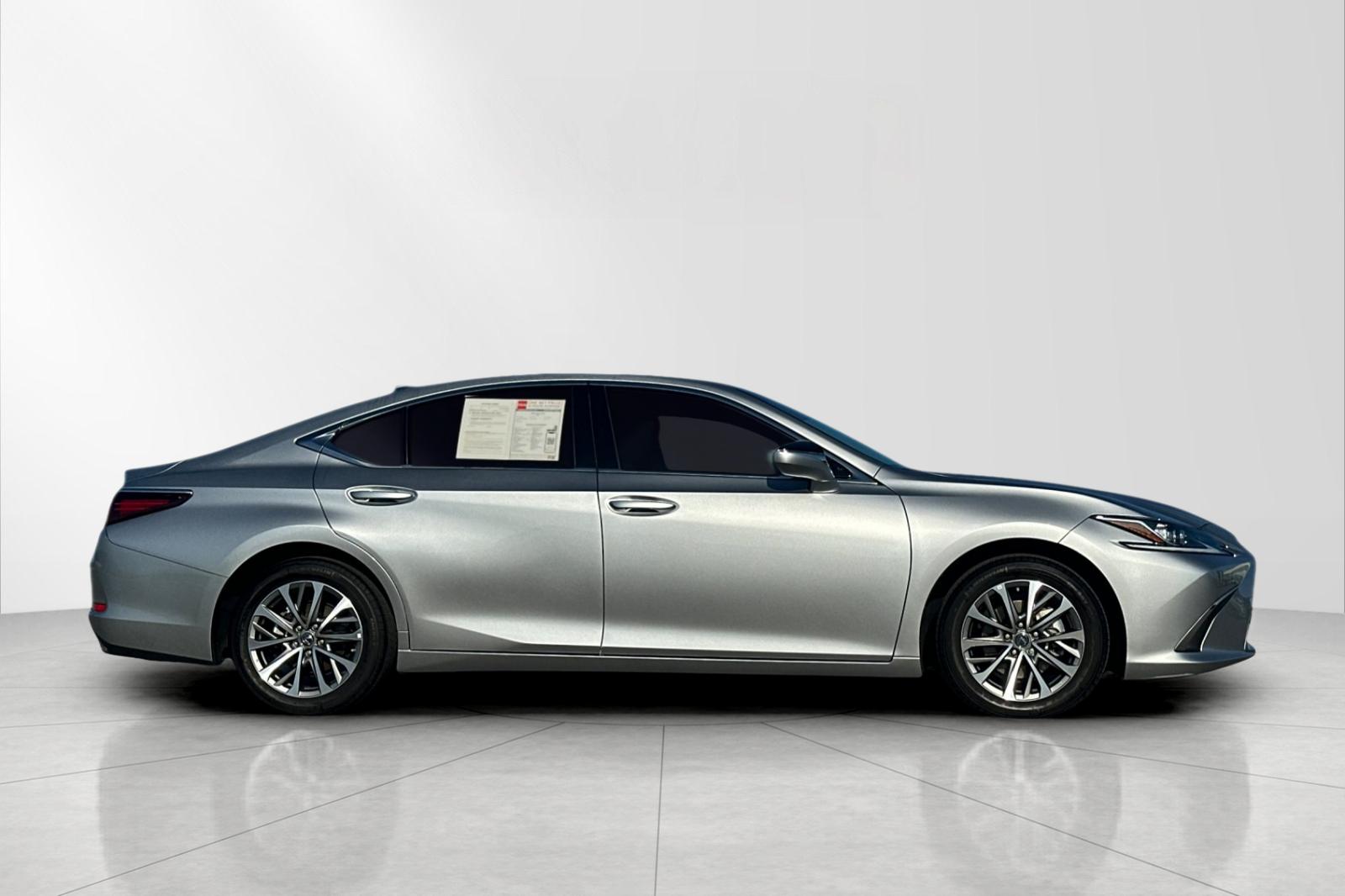 Used 2025 Silver Lexus 350 image 7