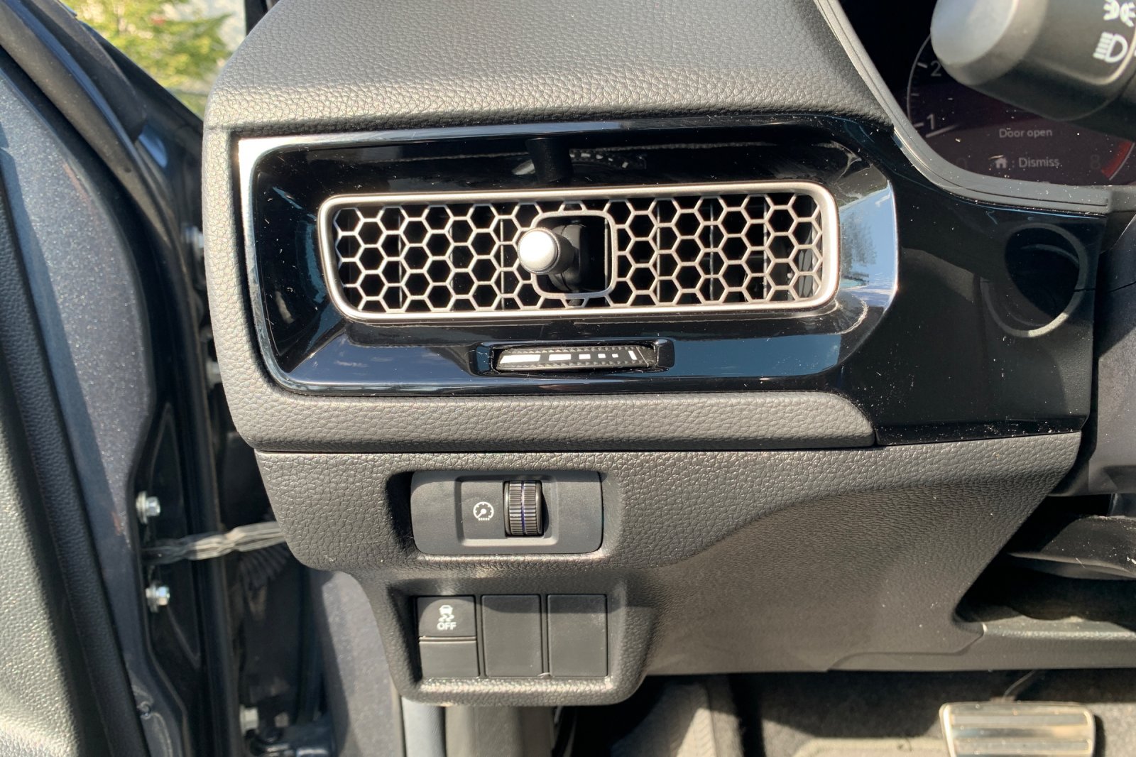Certified Used 2025  Honda Sport image 32