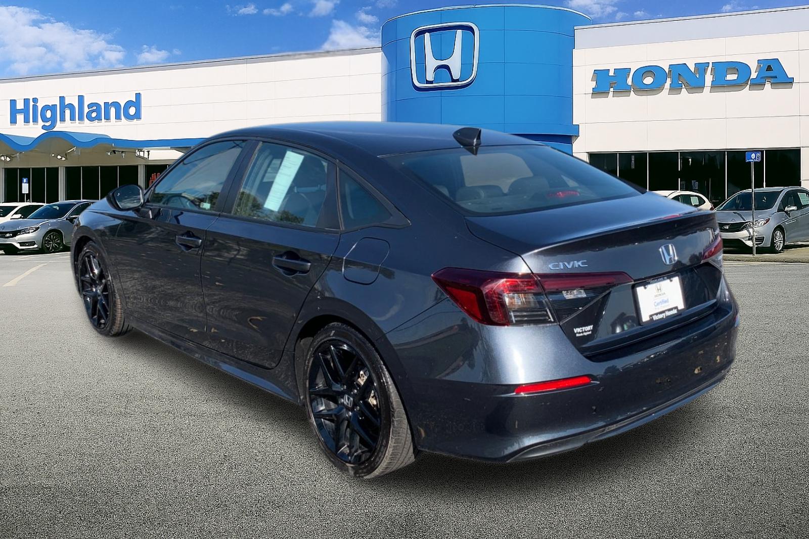 Certified Used 2025  Honda Sport image 3