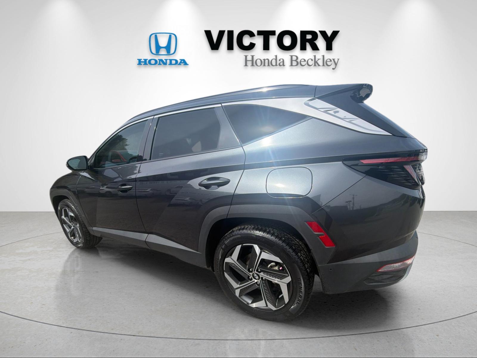 Used 2024 Dark Gray Metallic Hyundai Limited image 3