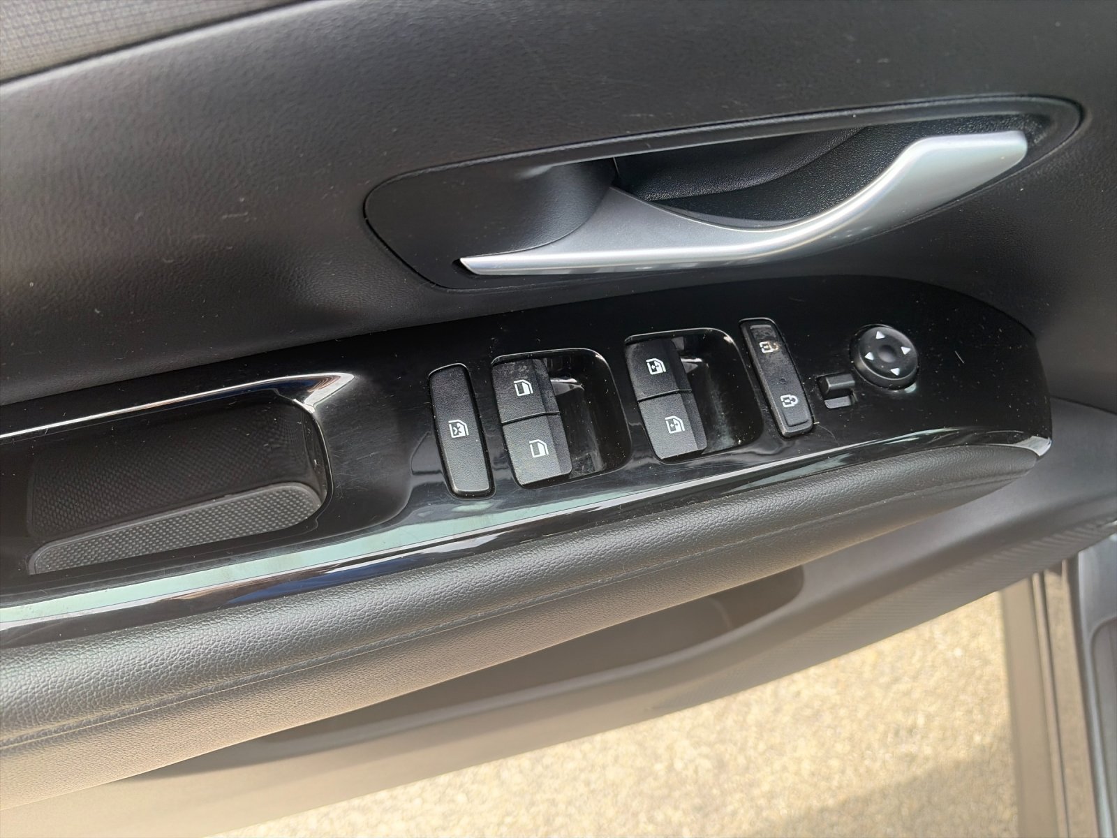 Used 2024 Dark Gray Metallic Hyundai Limited image 13