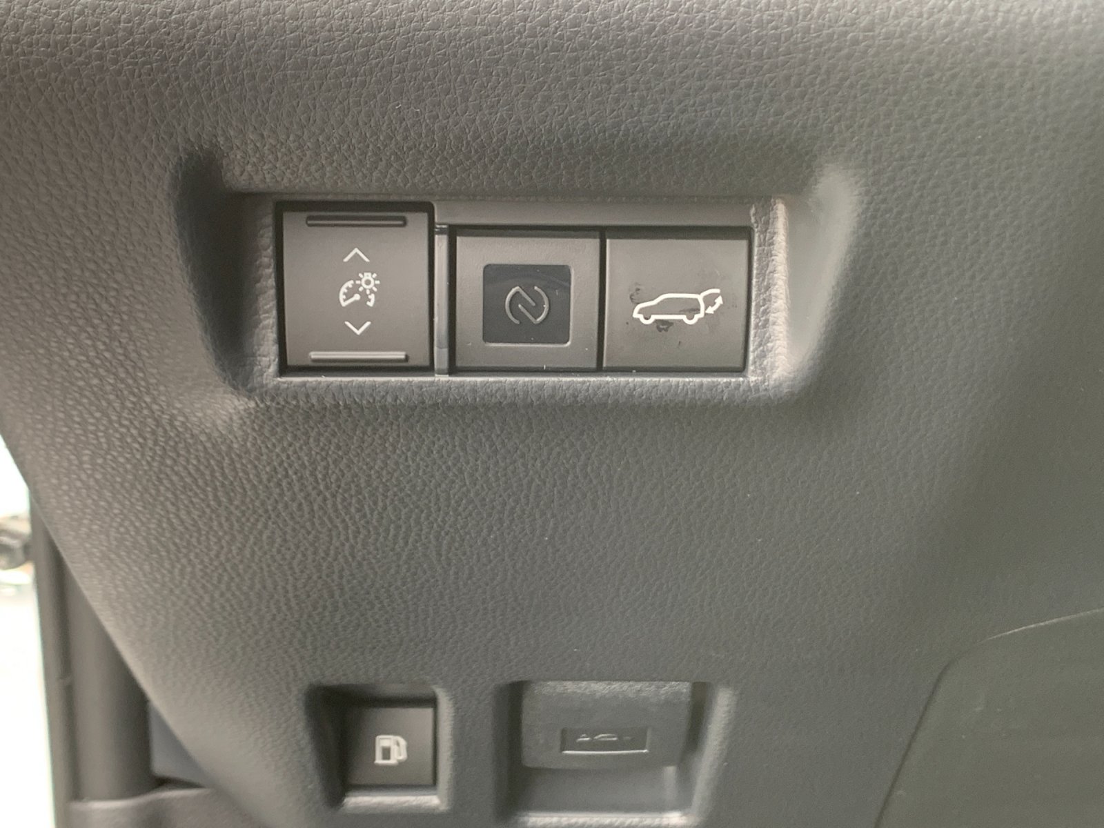 New 2026 White Toyota XLE Premium image 32