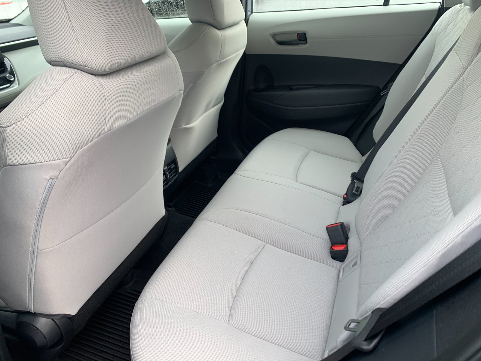 Used 2023  Toyota L image 14