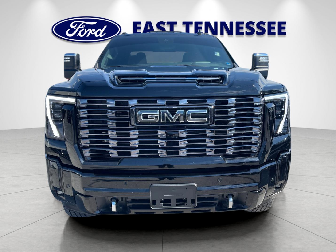 Used 2026 Black GMC Denali Ultimate image 9