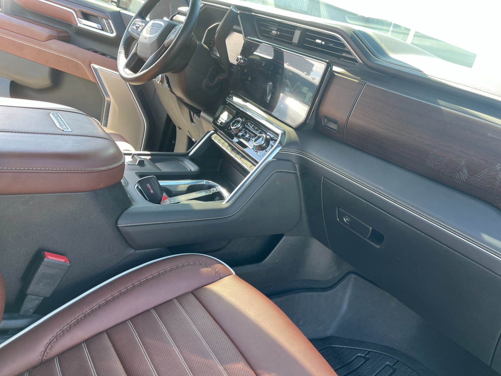 Used 2026 Black GMC Denali Ultimate image 18