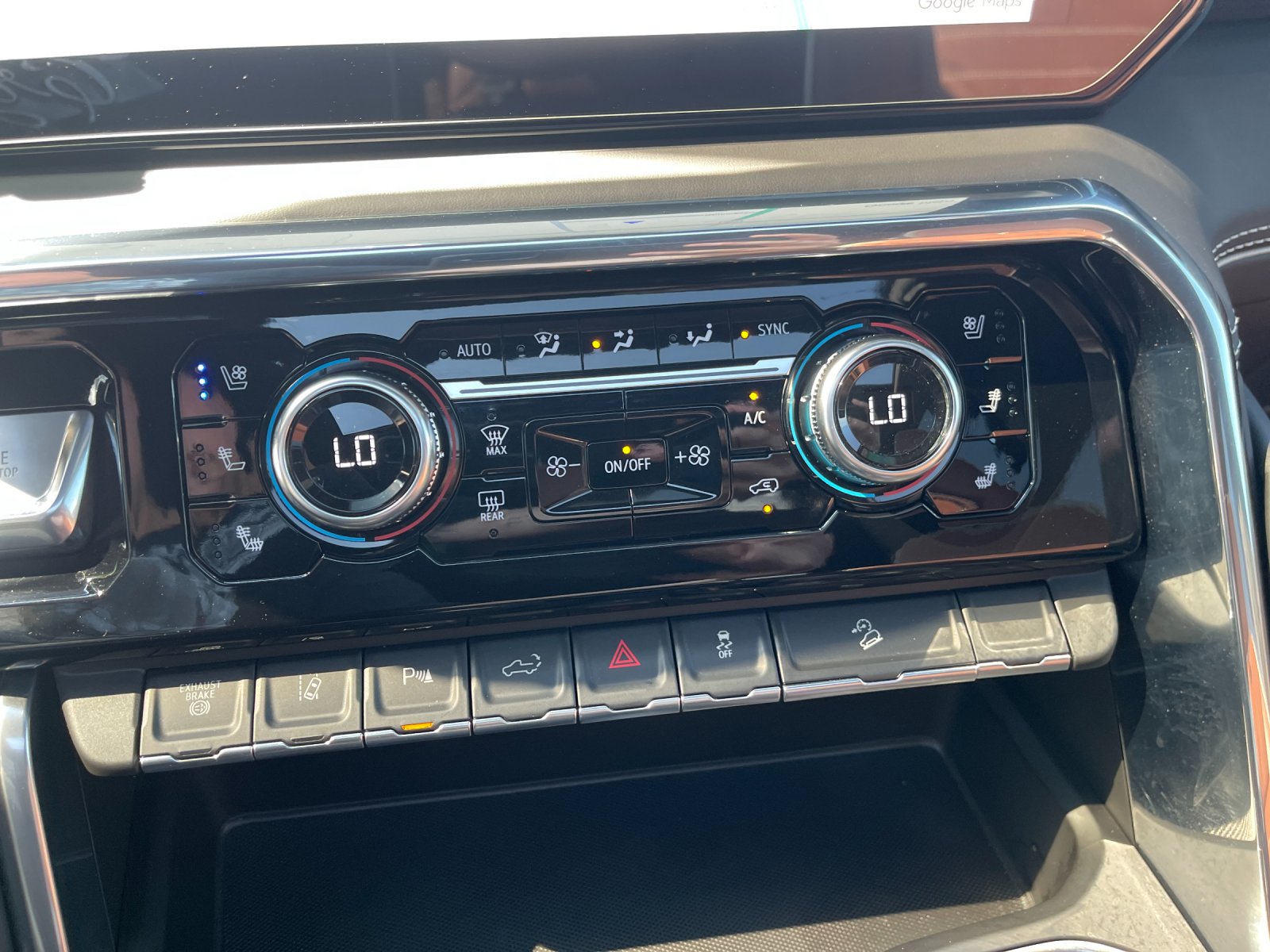 Used 2026 Black GMC Denali Ultimate image 25