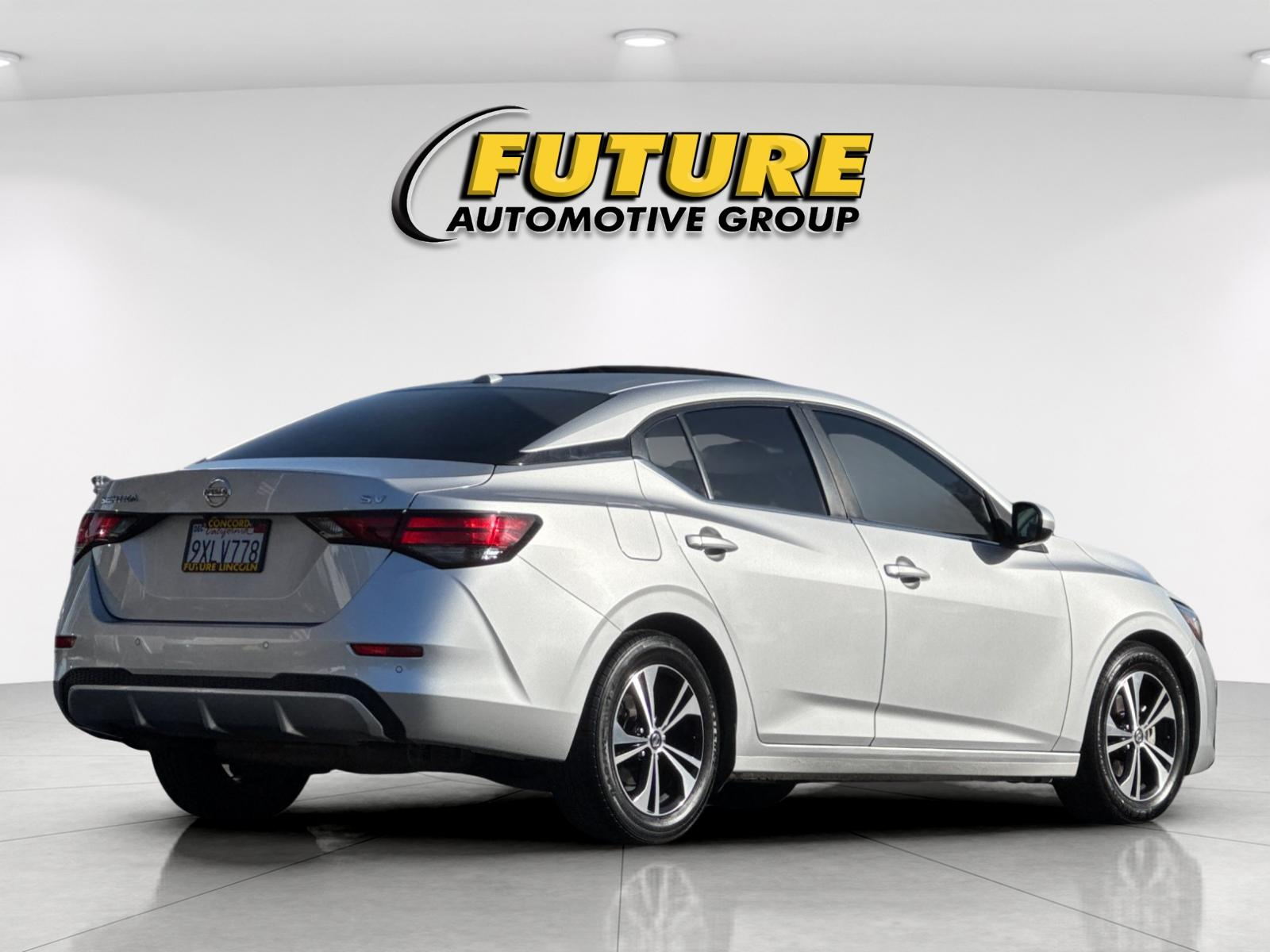 Used 2021 Silver Nissan SV image 3