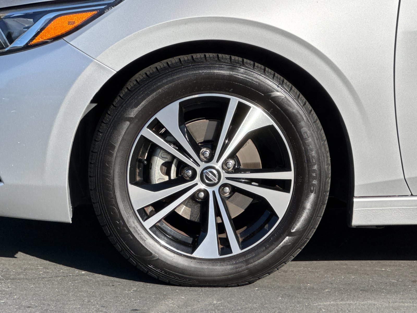 Used 2021 Silver Nissan SV image 23