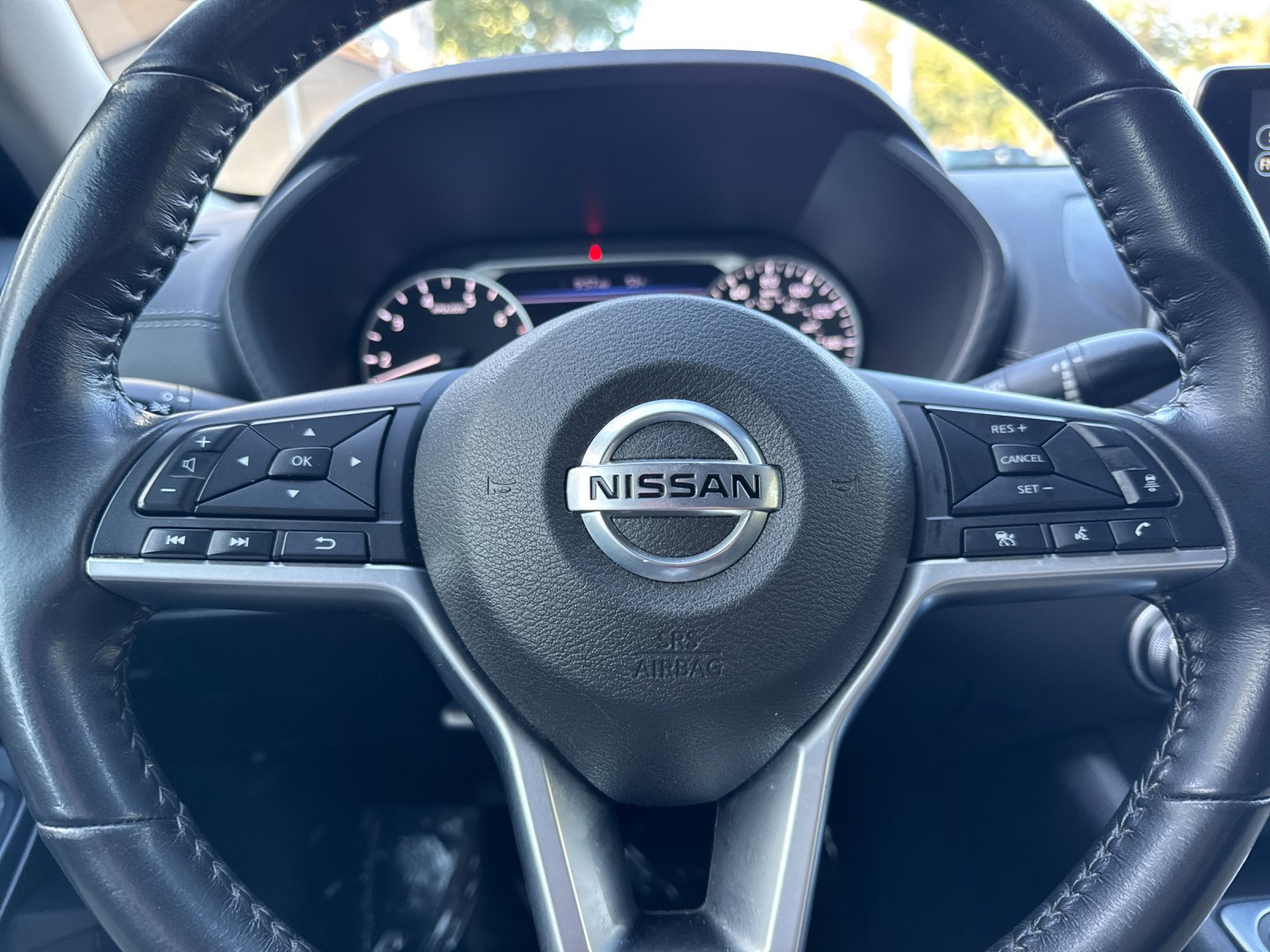 Used 2021 Silver Nissan SV image 21
