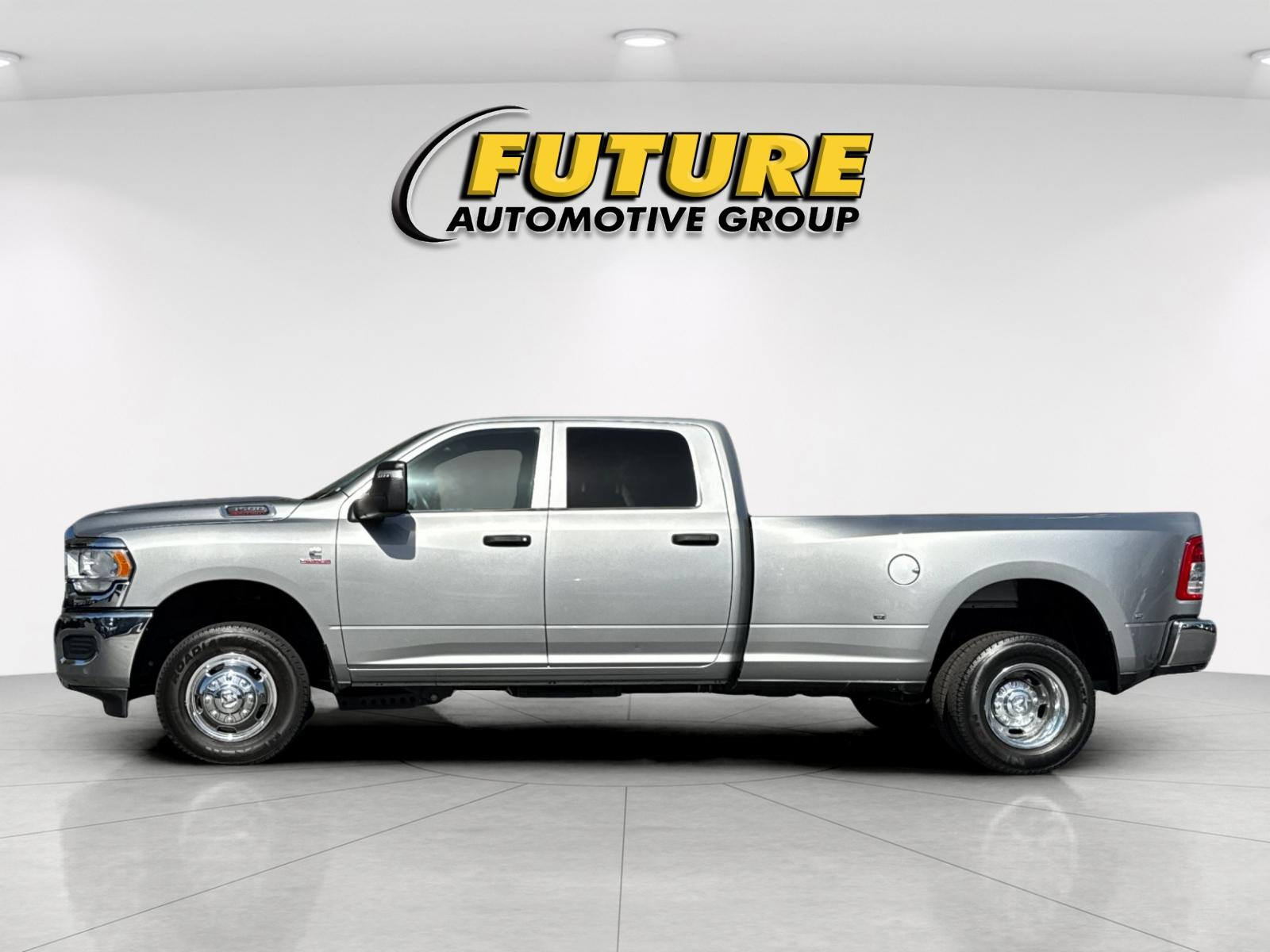 Used 2024 Silver Ram Tradesman image 6