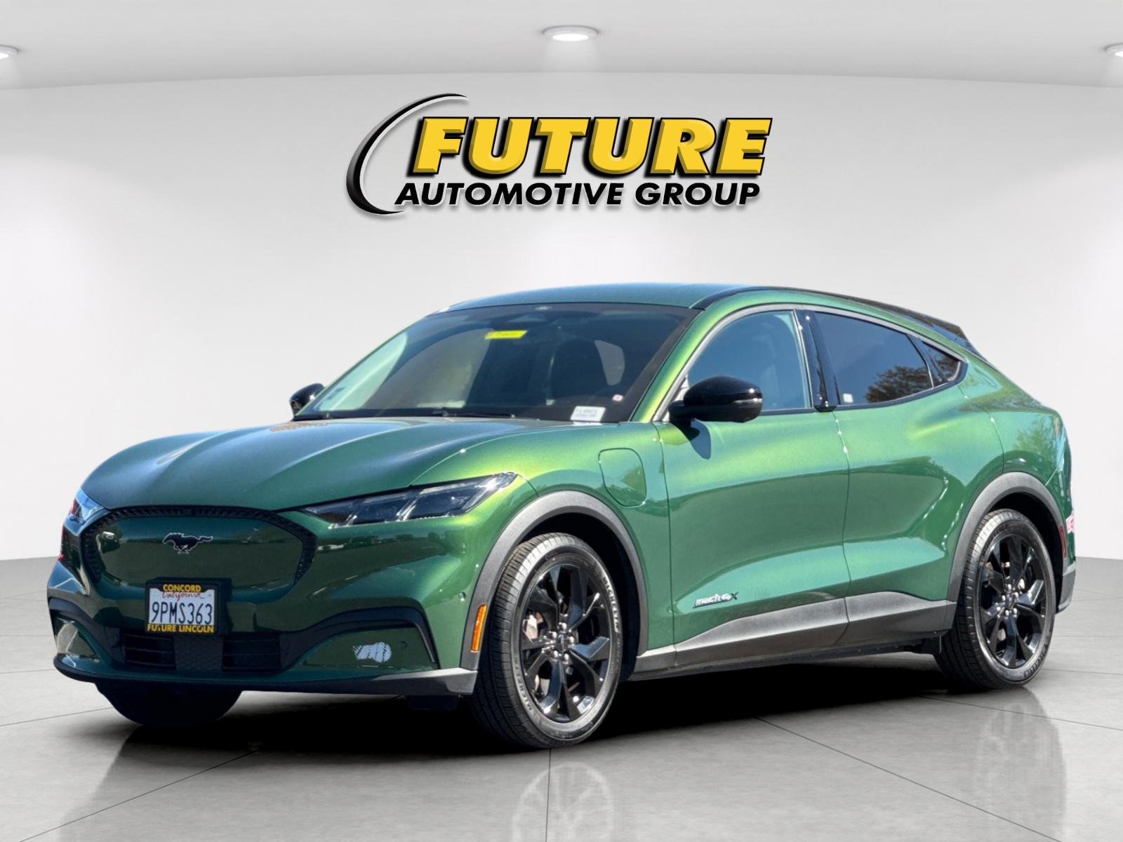 Used 2024 Green Ford Select image 7