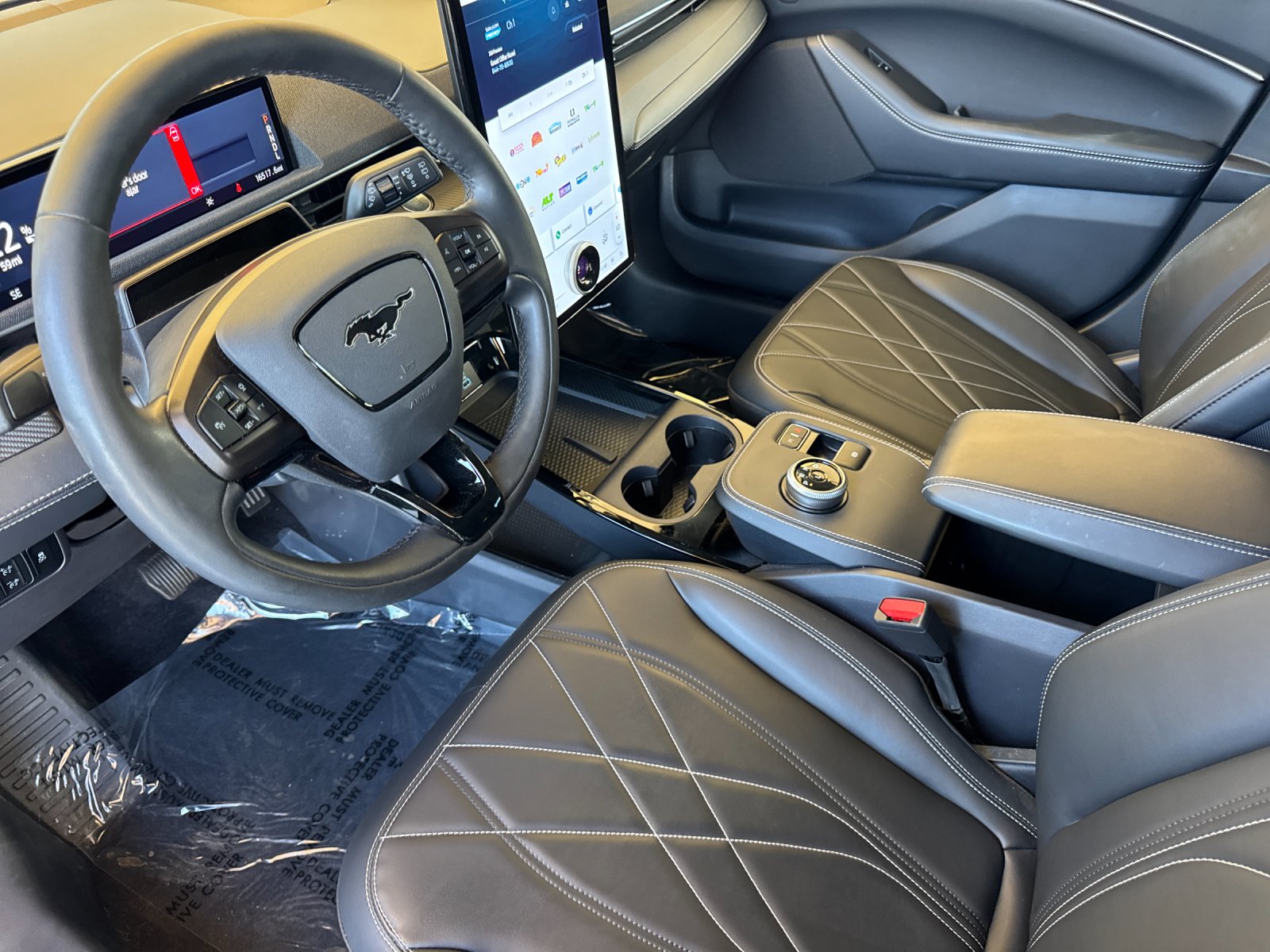 Used 2024 Green Ford Select image 9