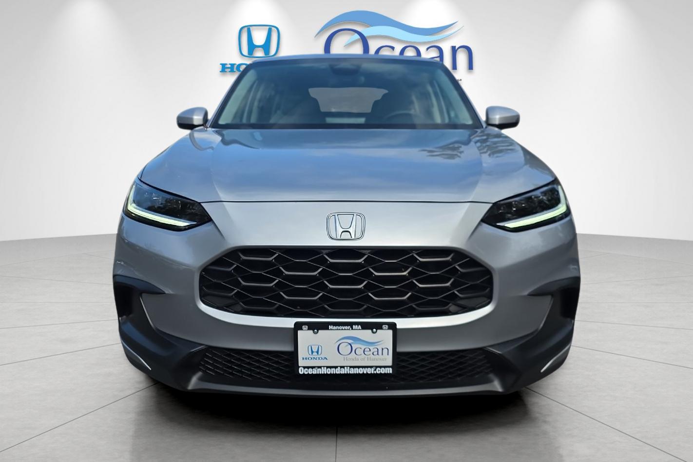 Used 2024 Lunar Silver Metallic Honda LX image 8
