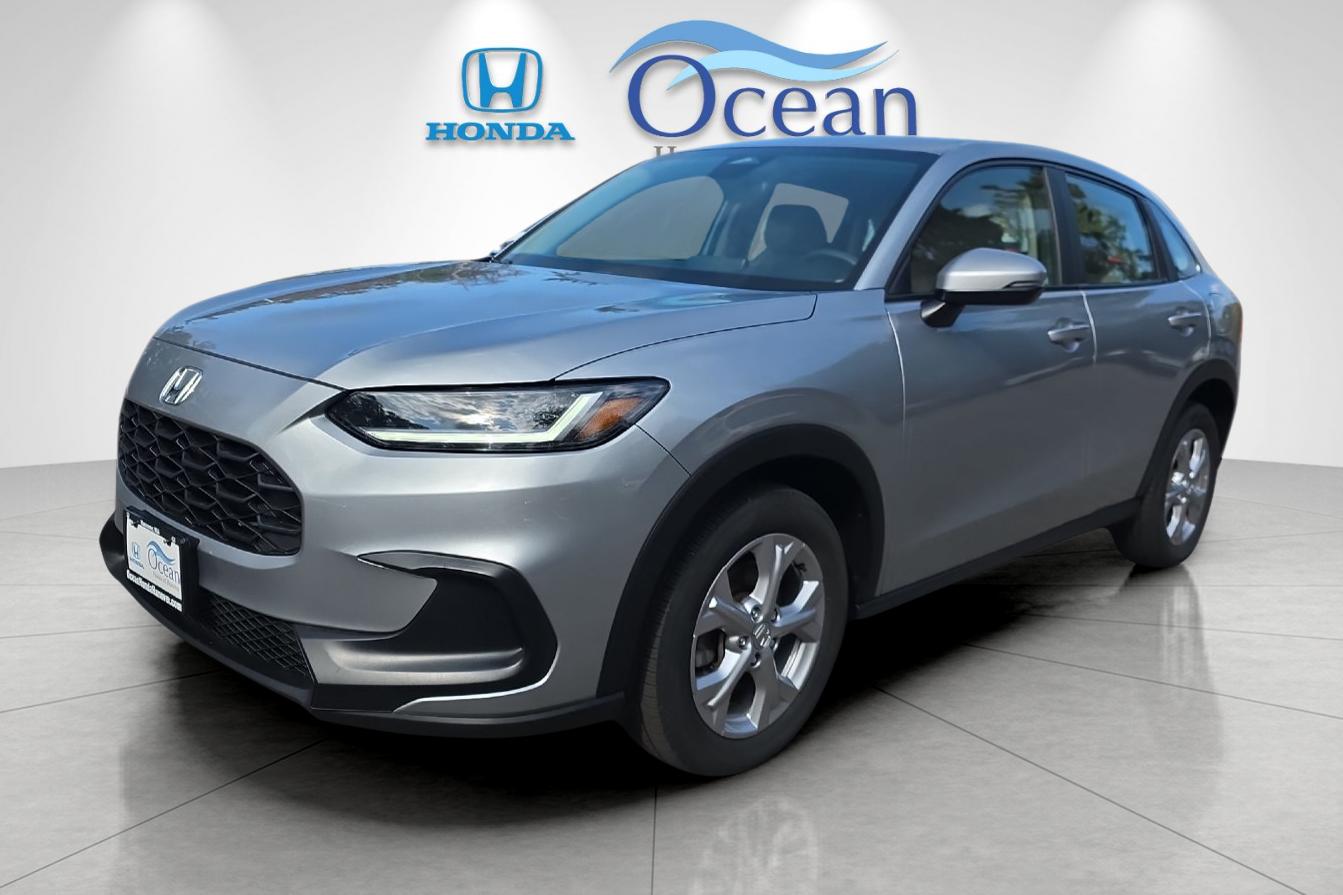 Used 2024 Lunar Silver Metallic Honda LX image 7