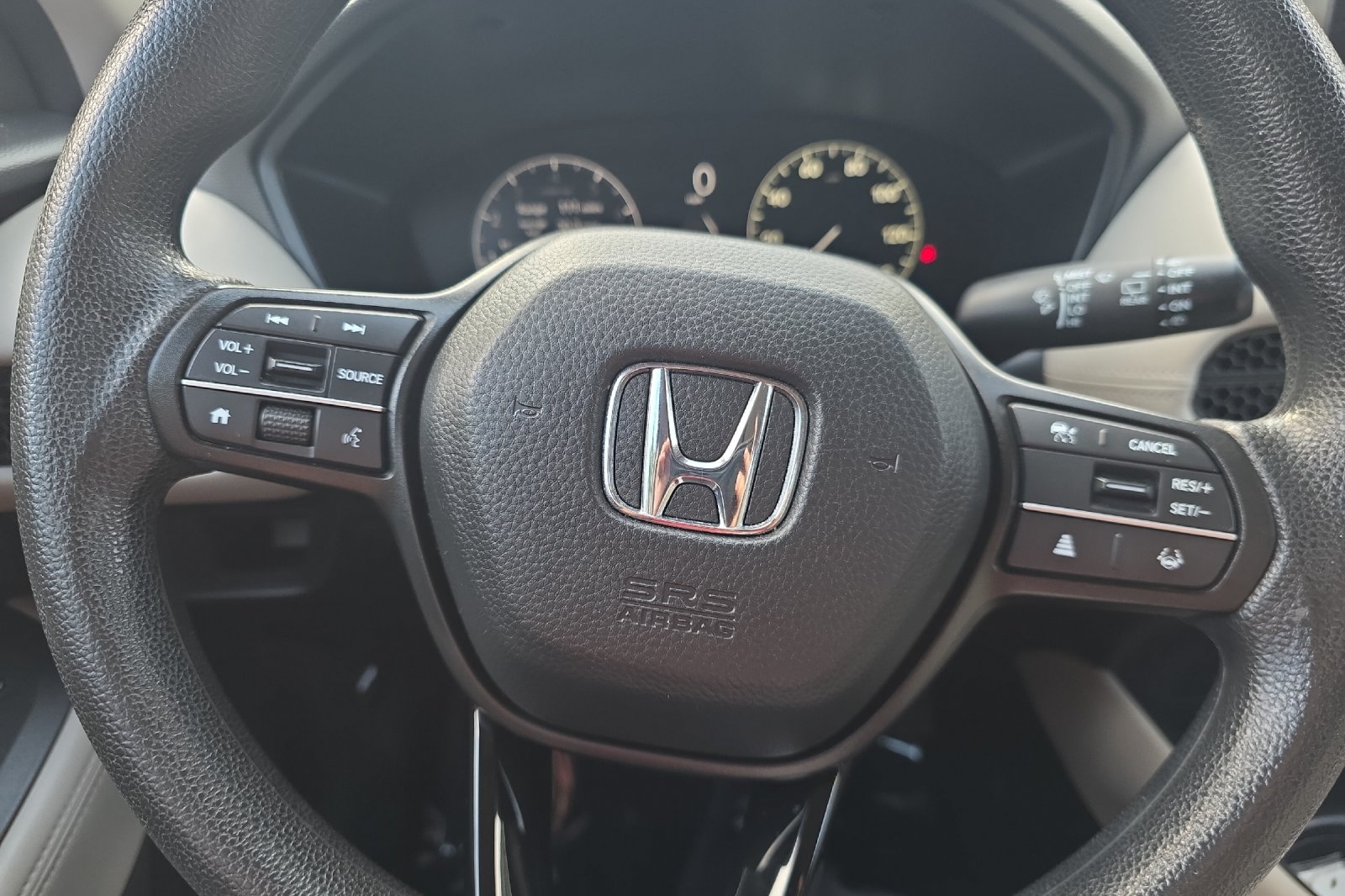 Used 2024 Lunar Silver Metallic Honda LX image 22