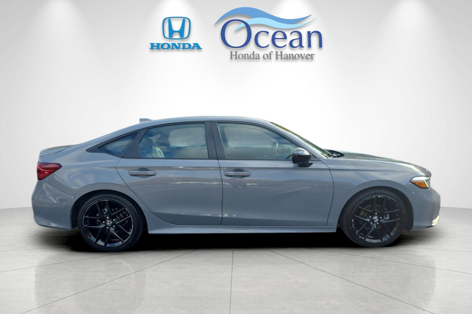 Used 2025 Urban Gray Pearl Honda Sport image 2