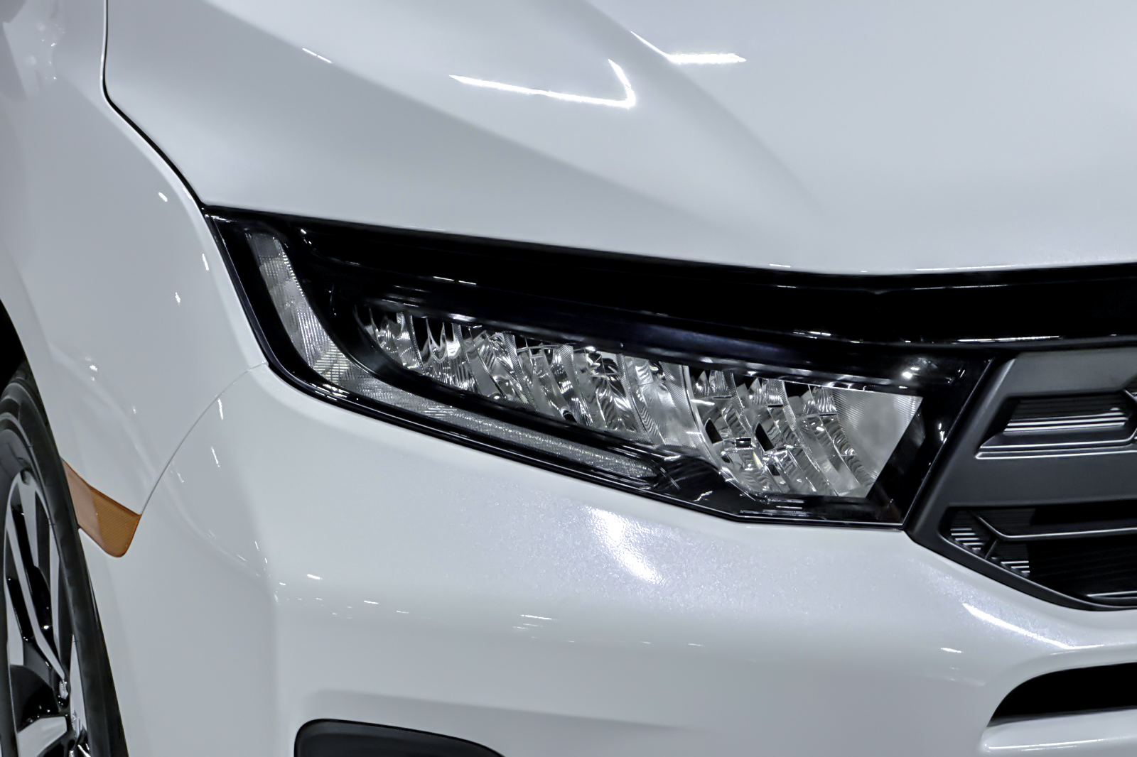New 2027 Platinum White Pearl Honda EX-L image 26