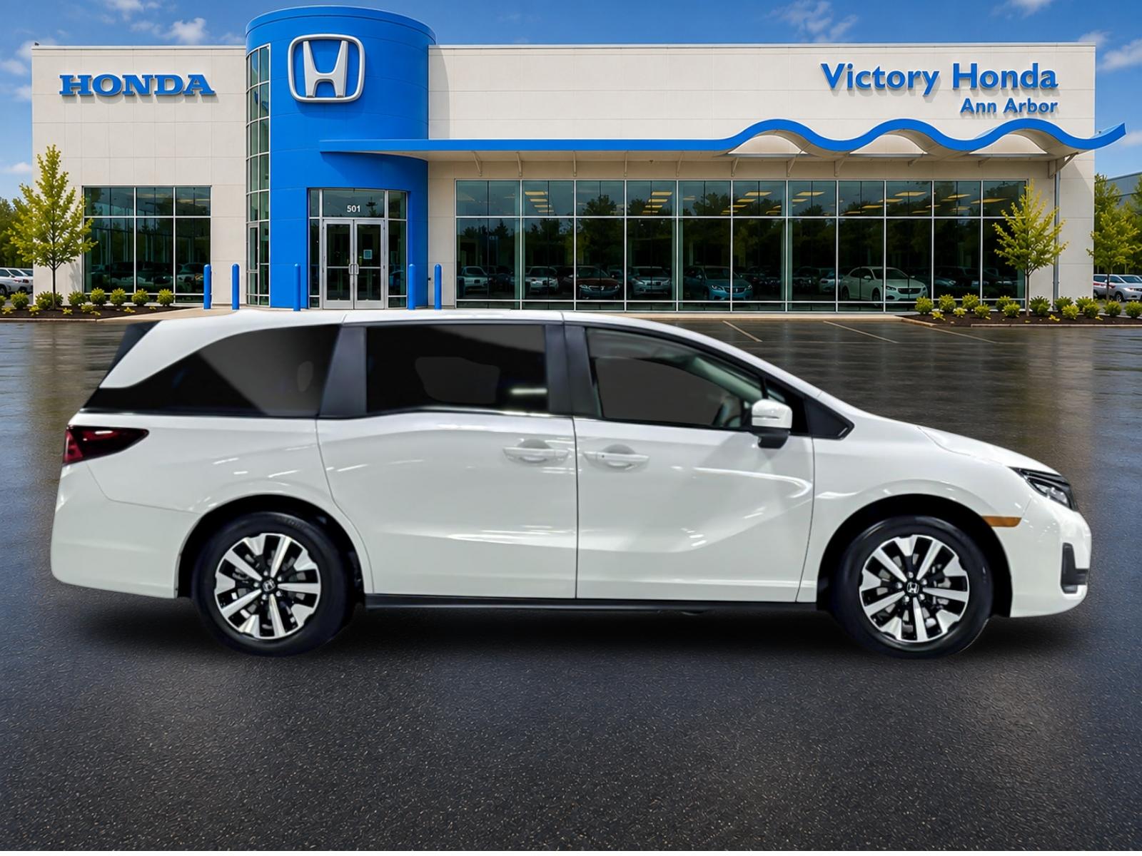 New 2027 Platinum White Pearl Honda EX-L image 4