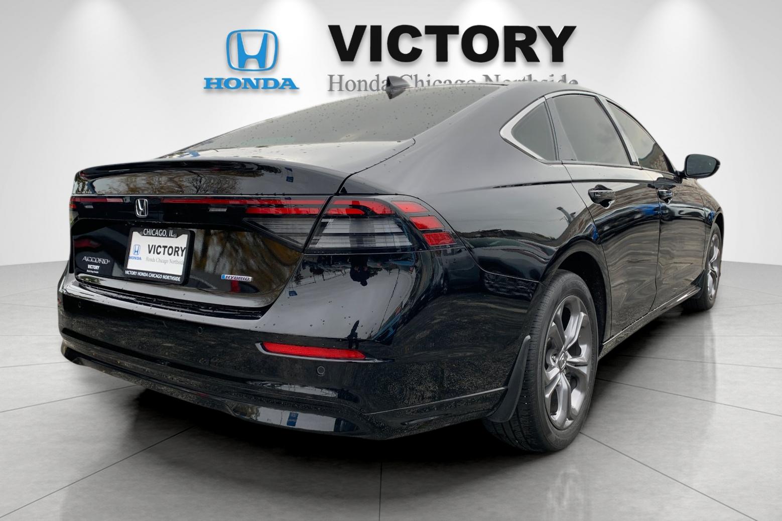 Certified Used 2024  Honda EX-L image 3