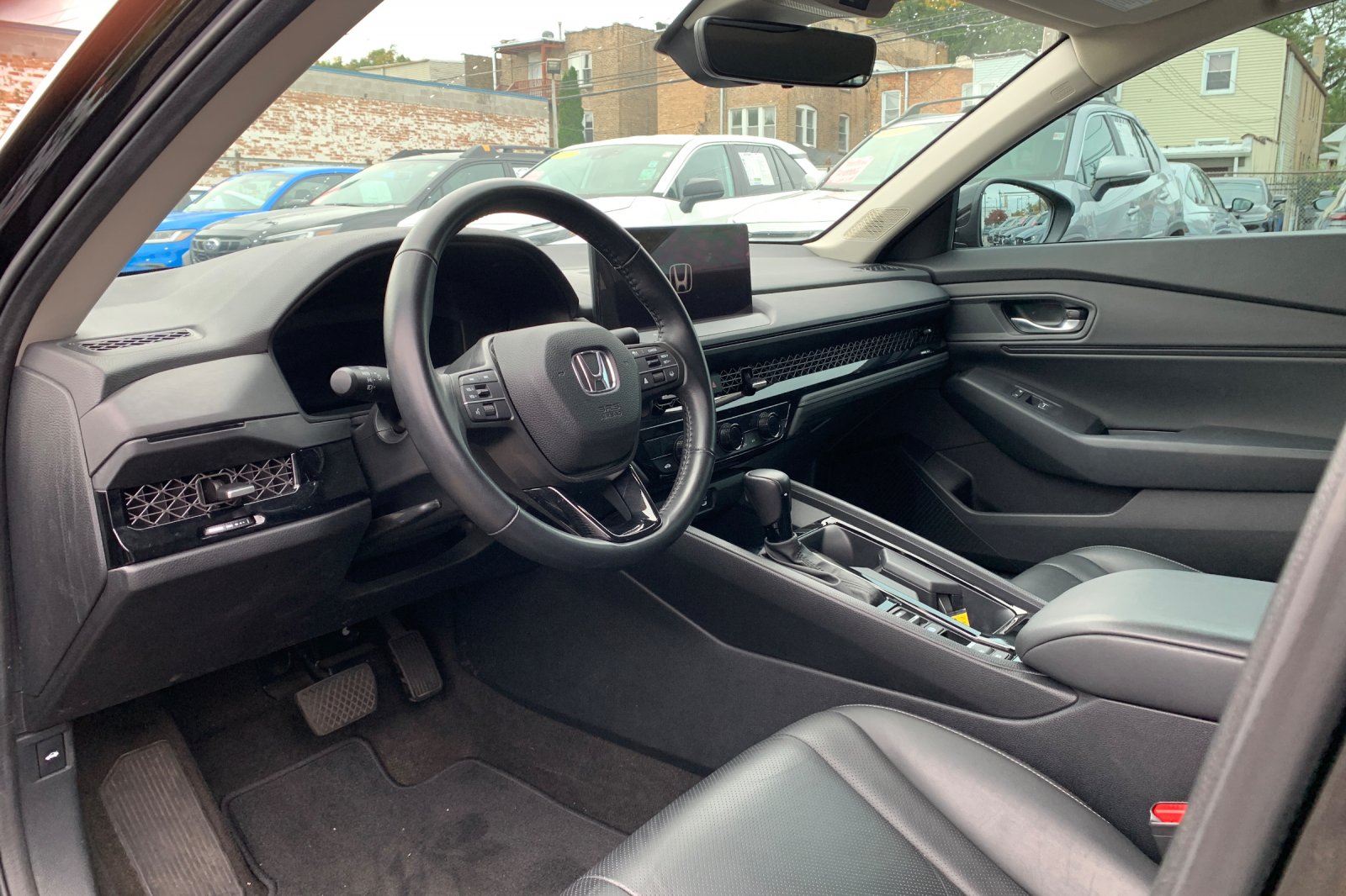 Certified Used 2024  Honda EX-L image 9