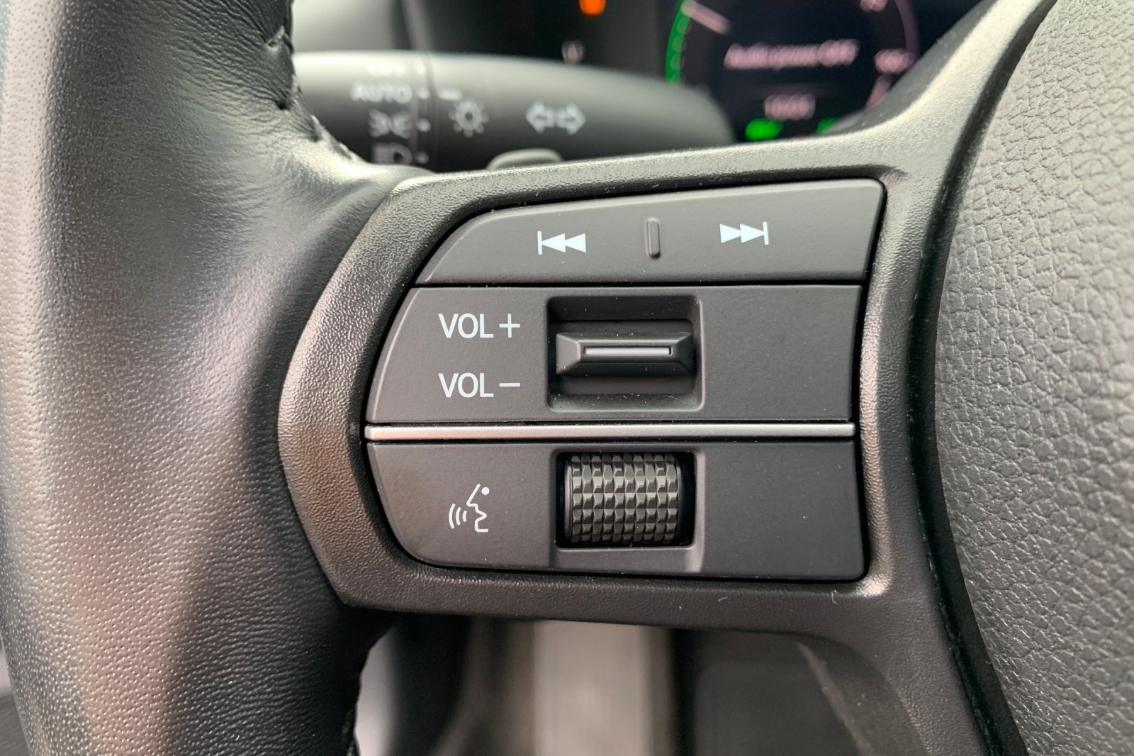 Certified Used 2024  Honda EX-L image 25