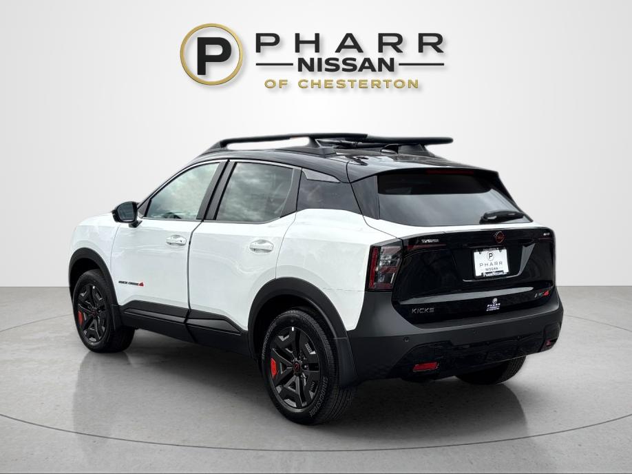 New 2027 Aspen White TriCoat / Super Black Two-tone Nissan Rock Creek® image 3