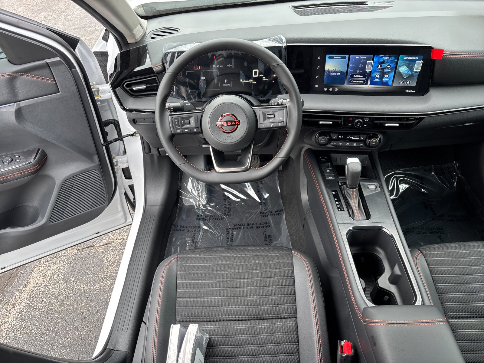 New 2027 Aspen White TriCoat / Super Black Two-tone Nissan Rock Creek® image 16