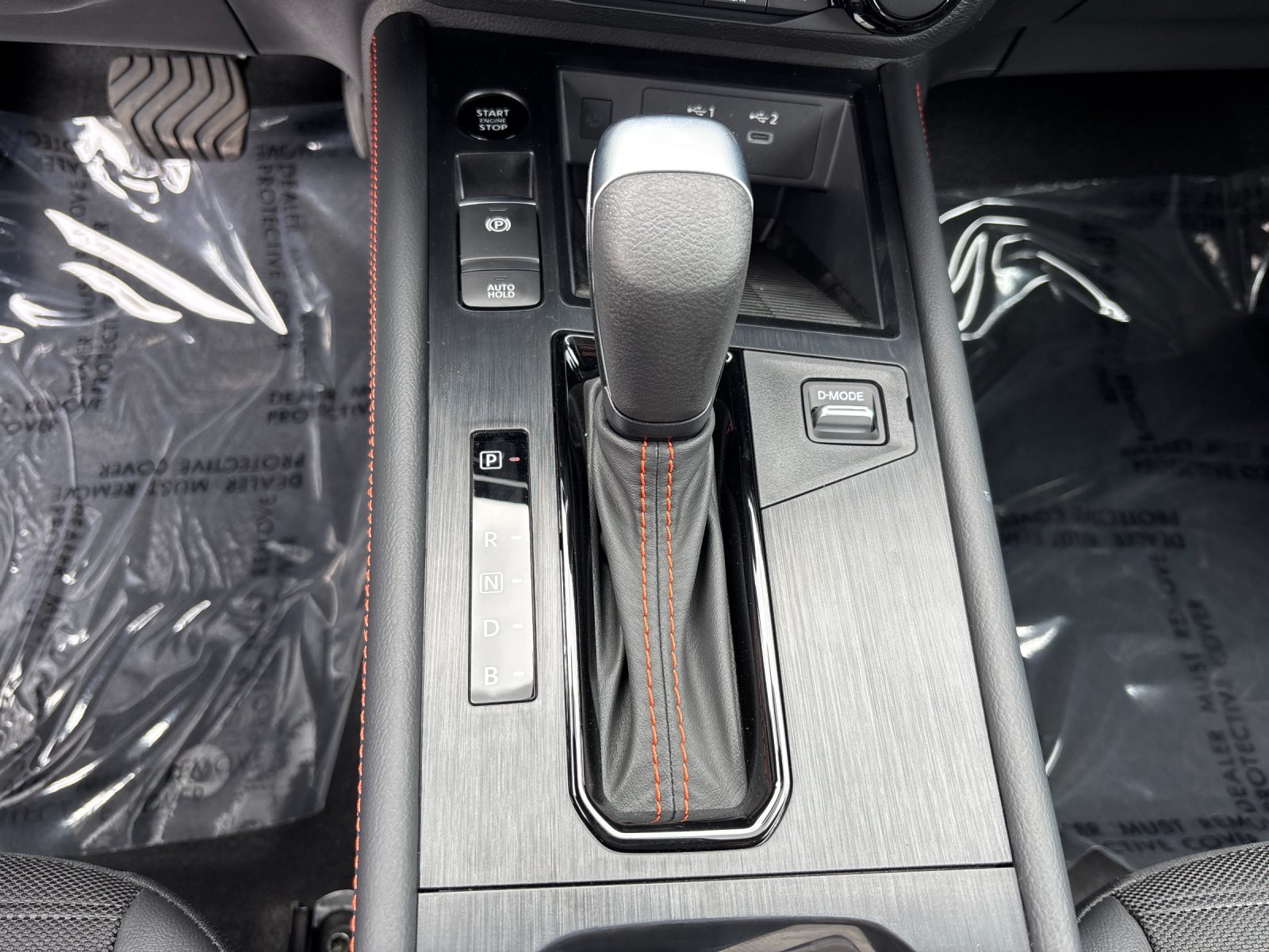 New 2027 Aspen White TriCoat / Super Black Two-tone Nissan Rock Creek® image 24