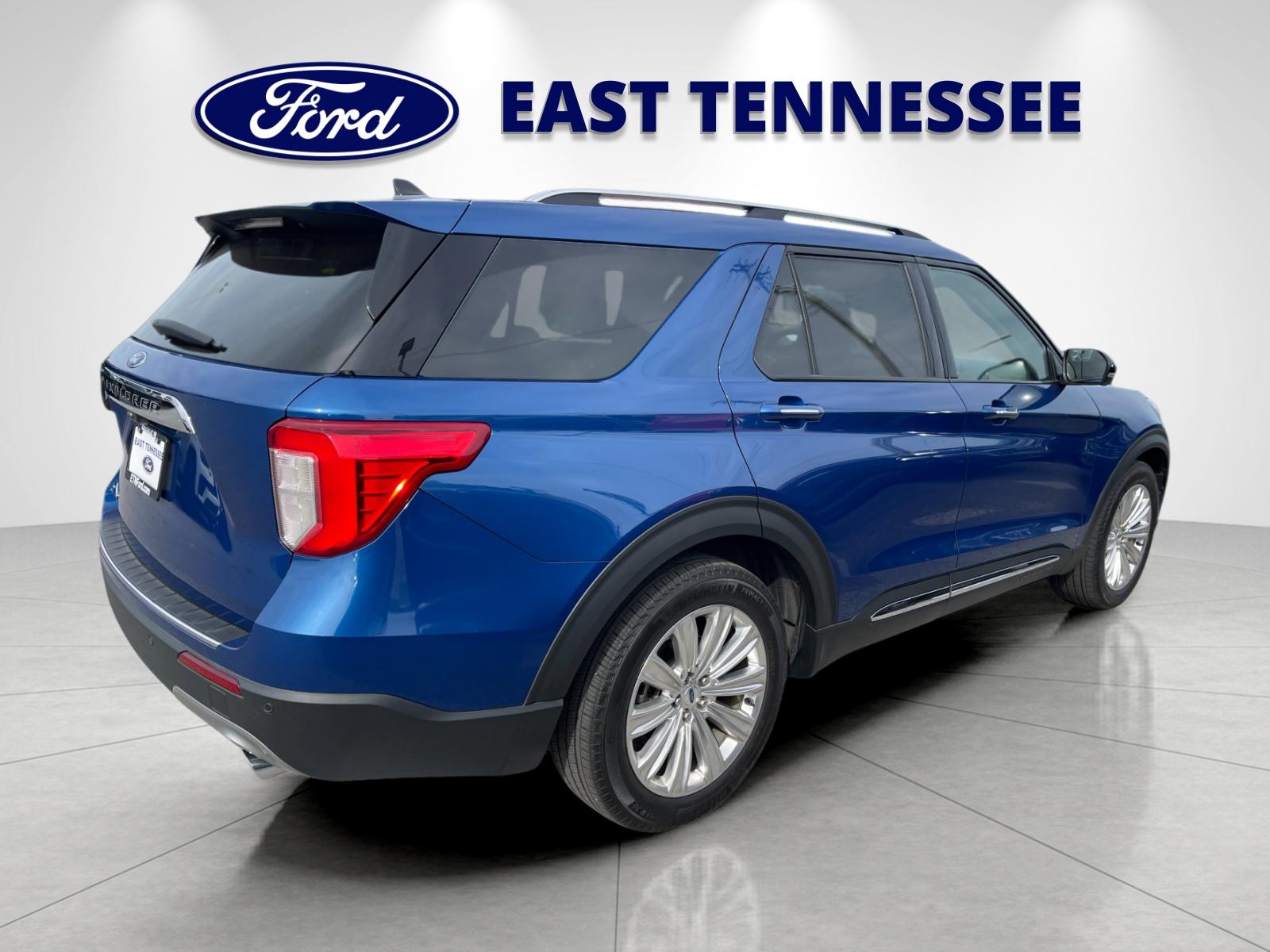 Used 2022 Blue Ford Limited image 3